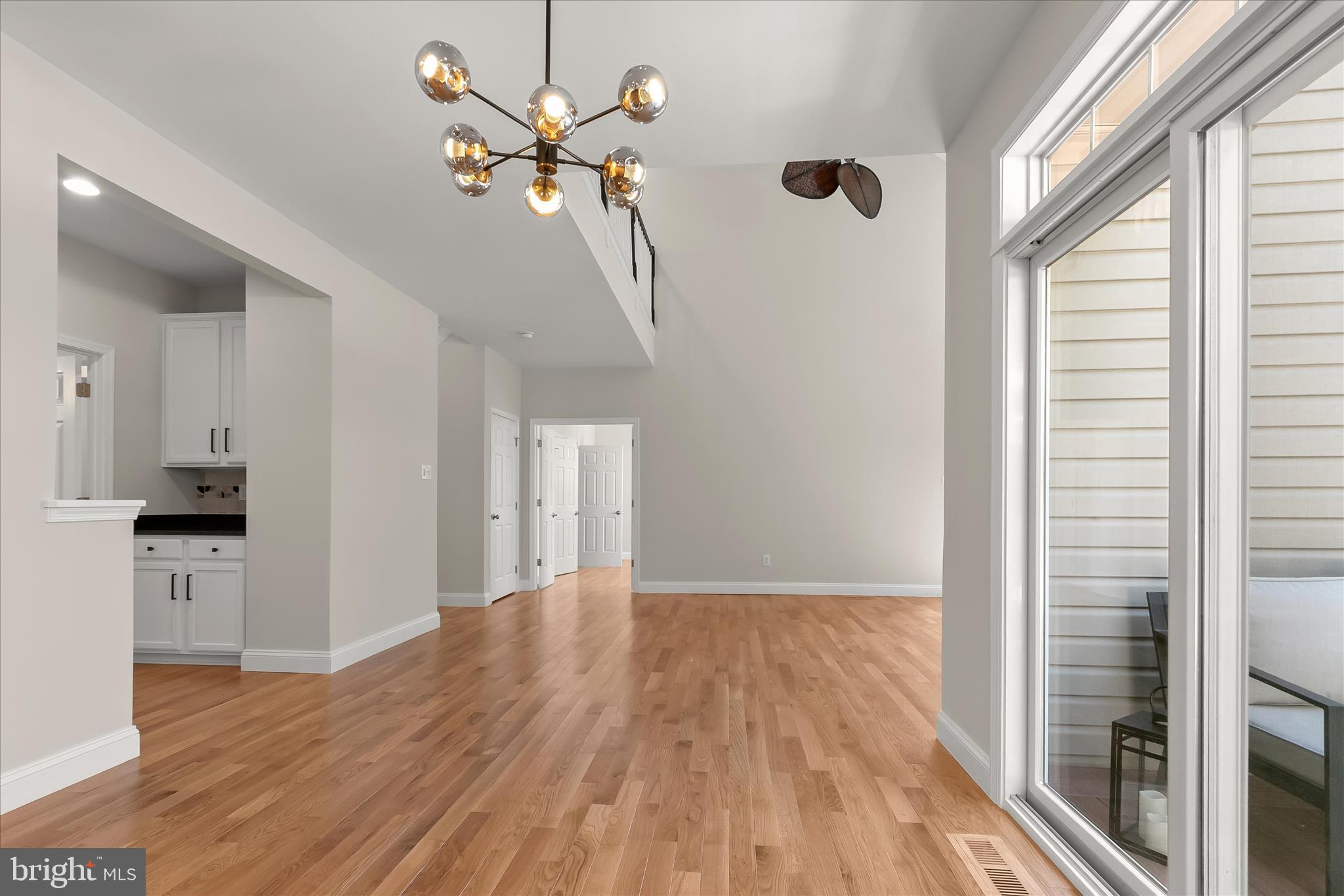 RIVER HILL - Residential