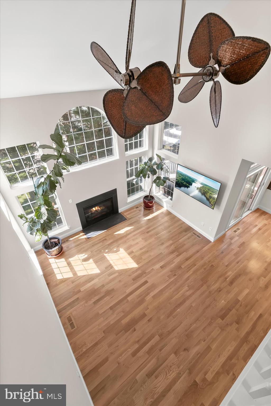 RIVER HILL - Residential