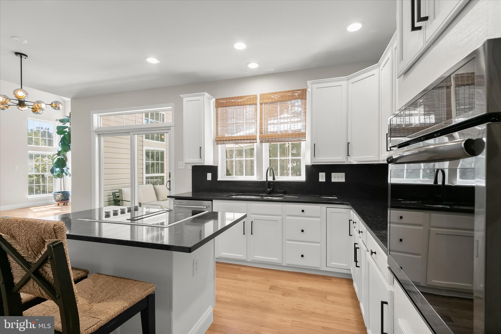RIVER HILL - Residential