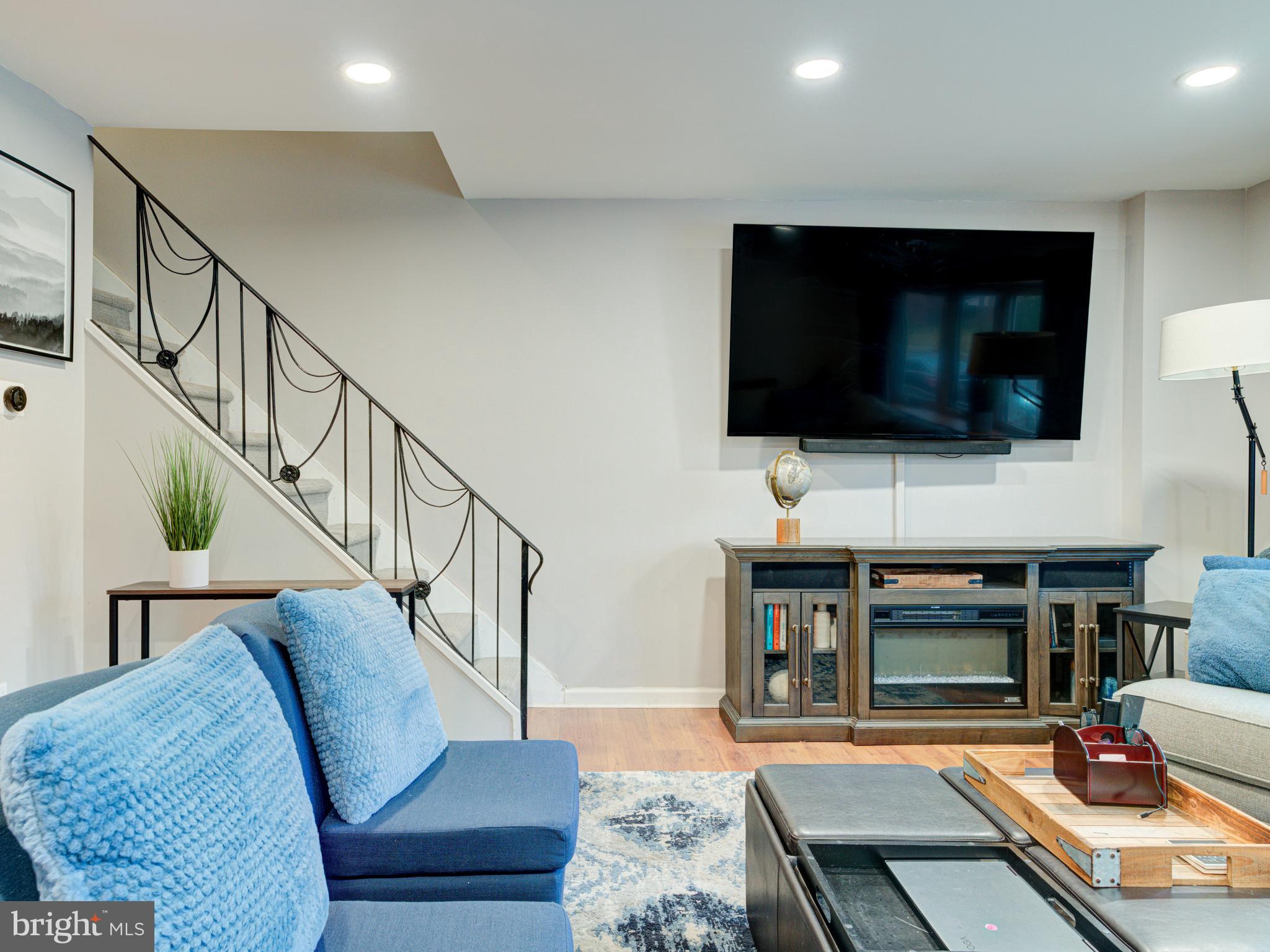 SOMERTON - Residential