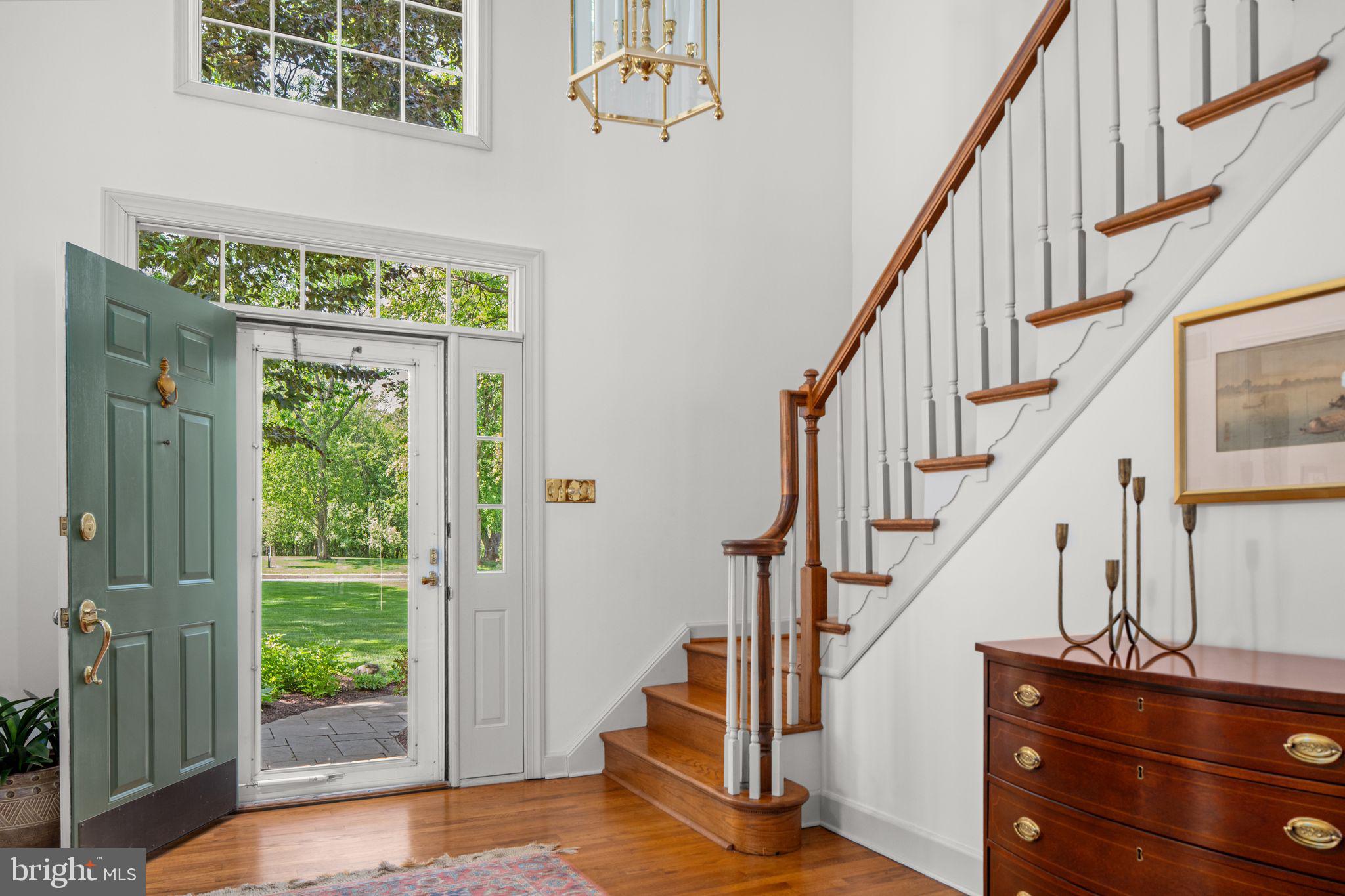 PEBBLE HILL - Residential