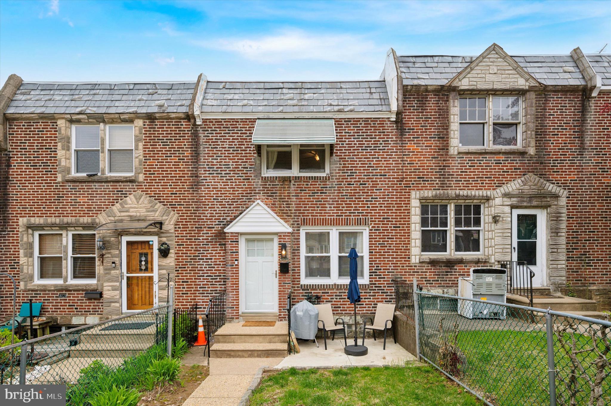LAWNCREST - Residential