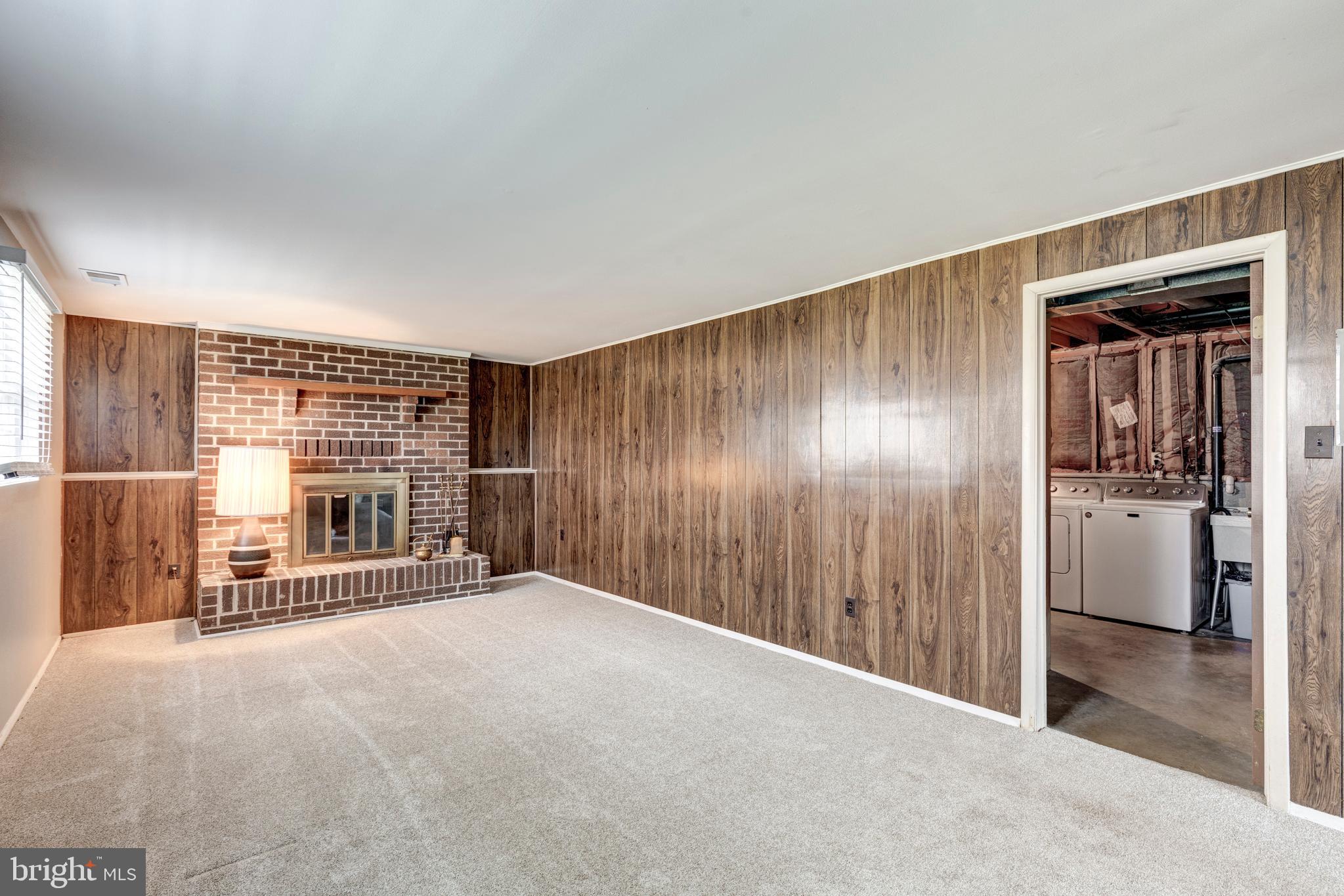 AUTUMN RIDGE - Residential