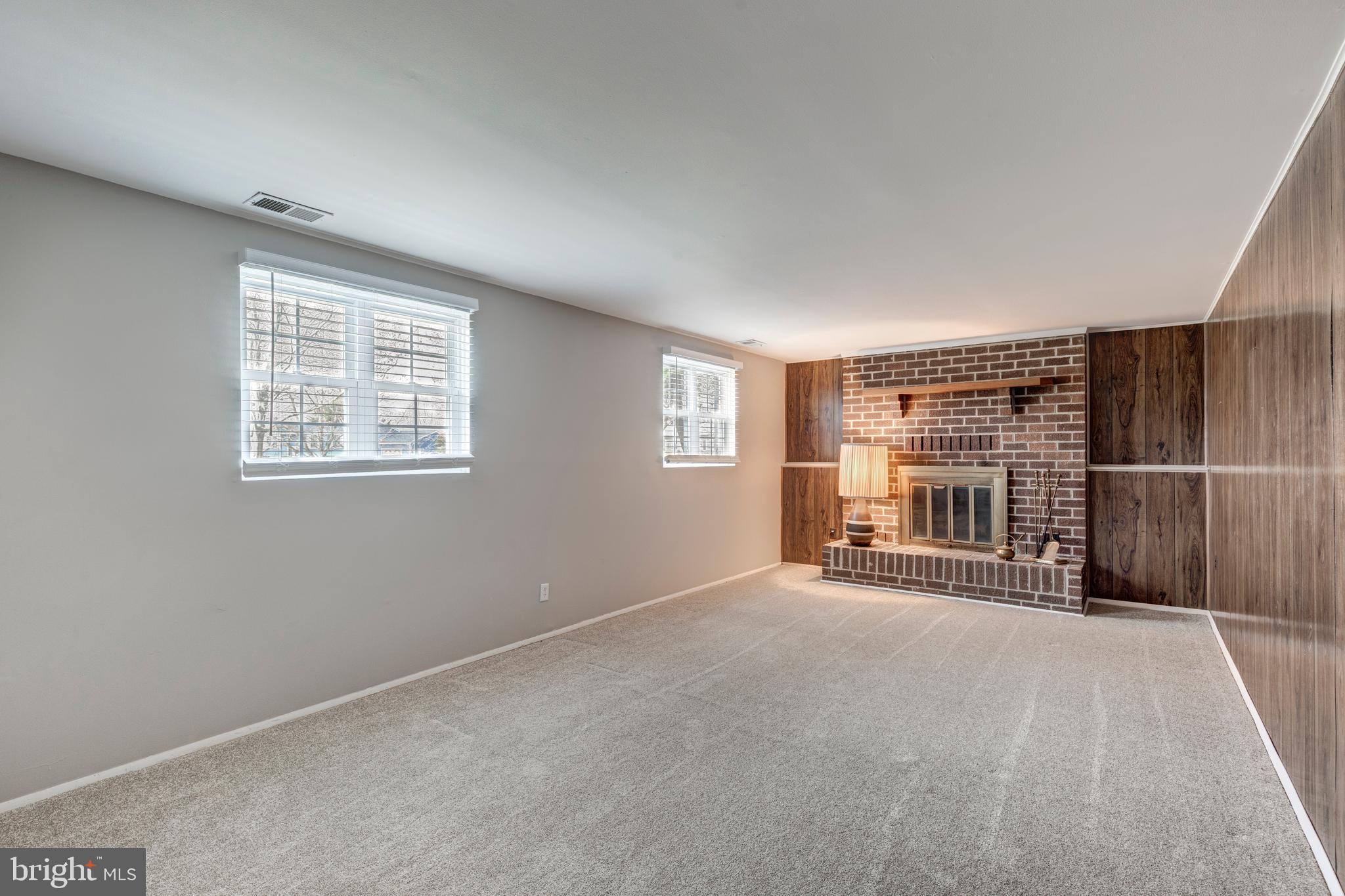 AUTUMN RIDGE - Residential