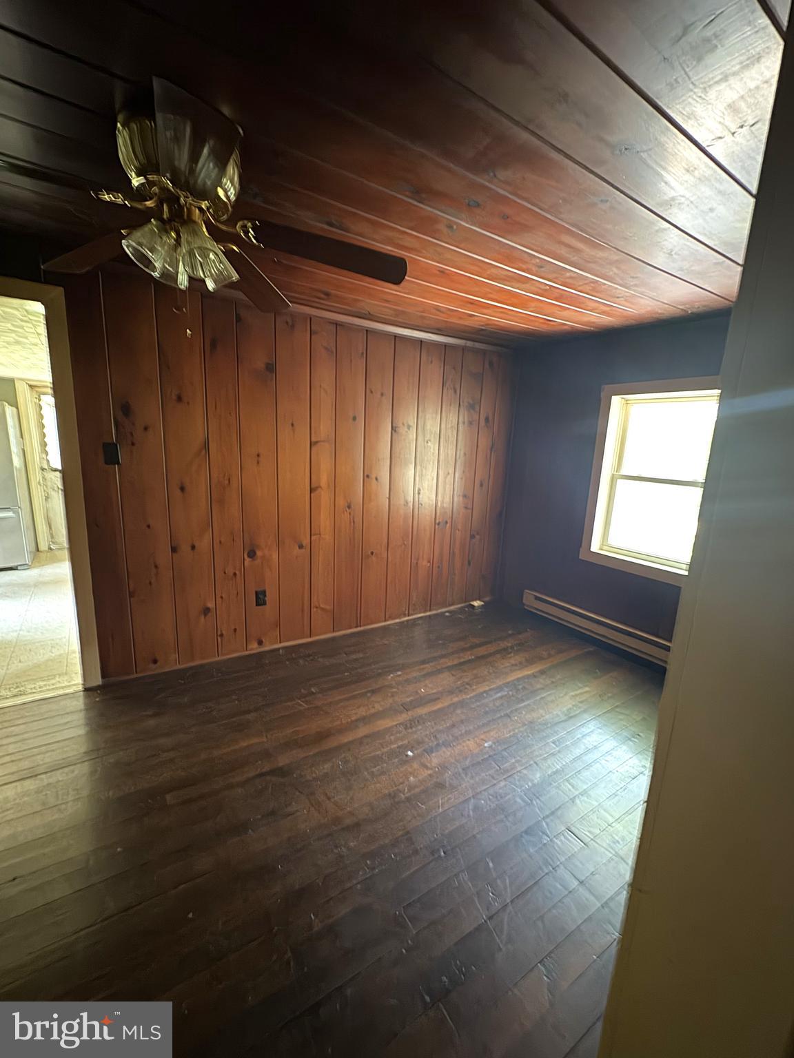 SOUTH MIDDLETON - Residential