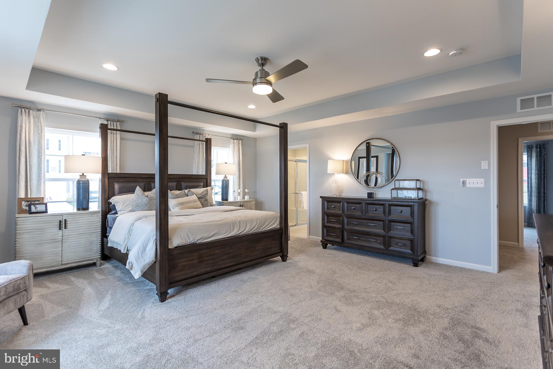 KING'S CROSSING - Residential