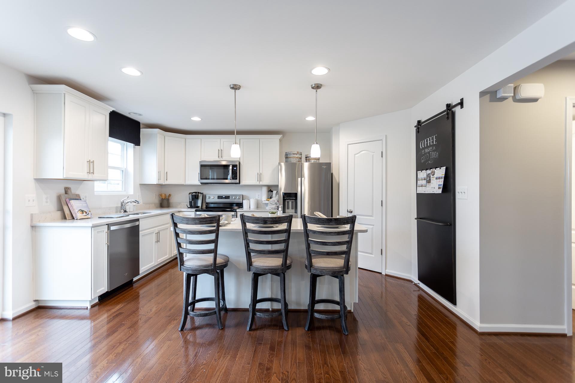 KING'S CROSSING - Residential
