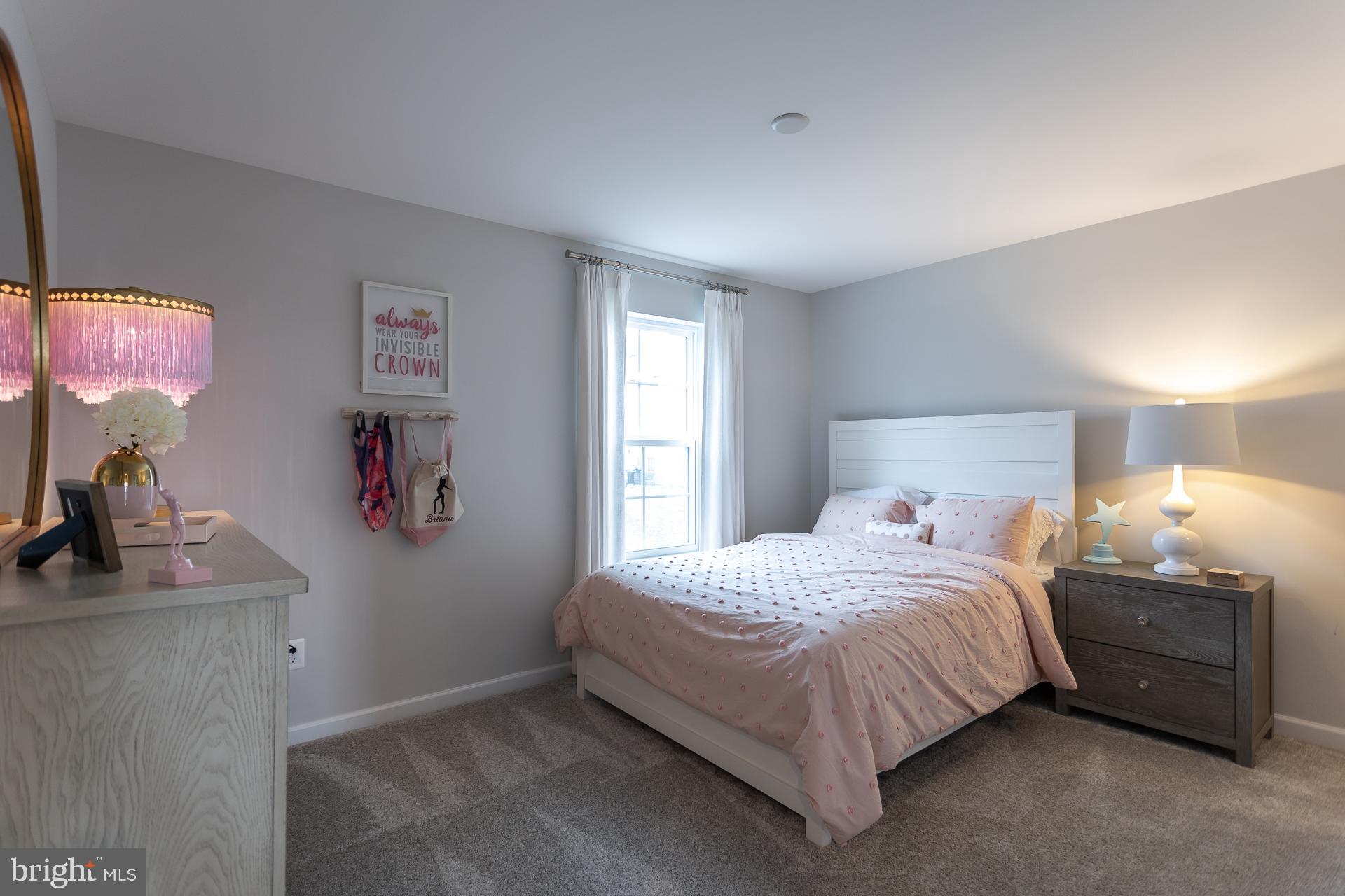 KING'S CROSSING - Residential