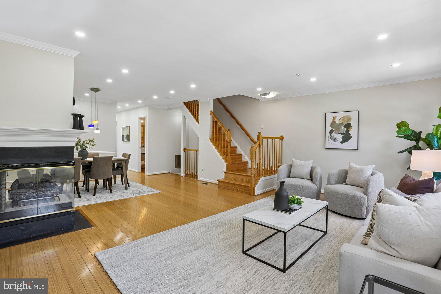 KENTLANDS - Residential