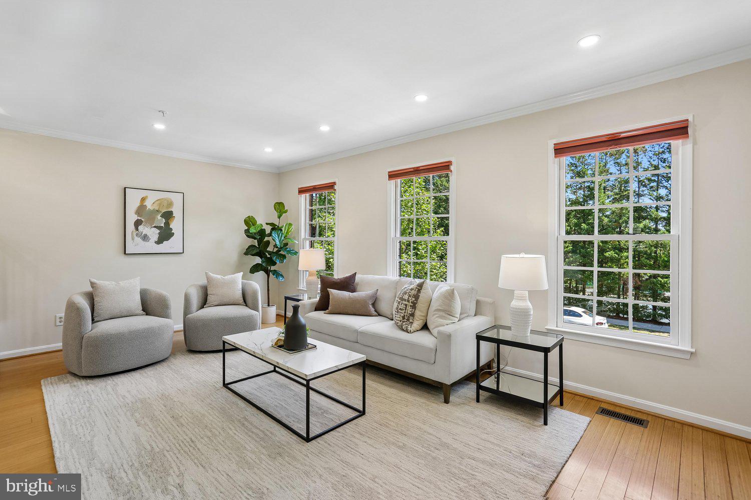 KENTLANDS - Residential