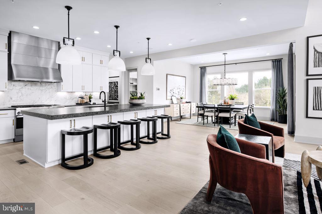 MT. PROSPECT - Residential