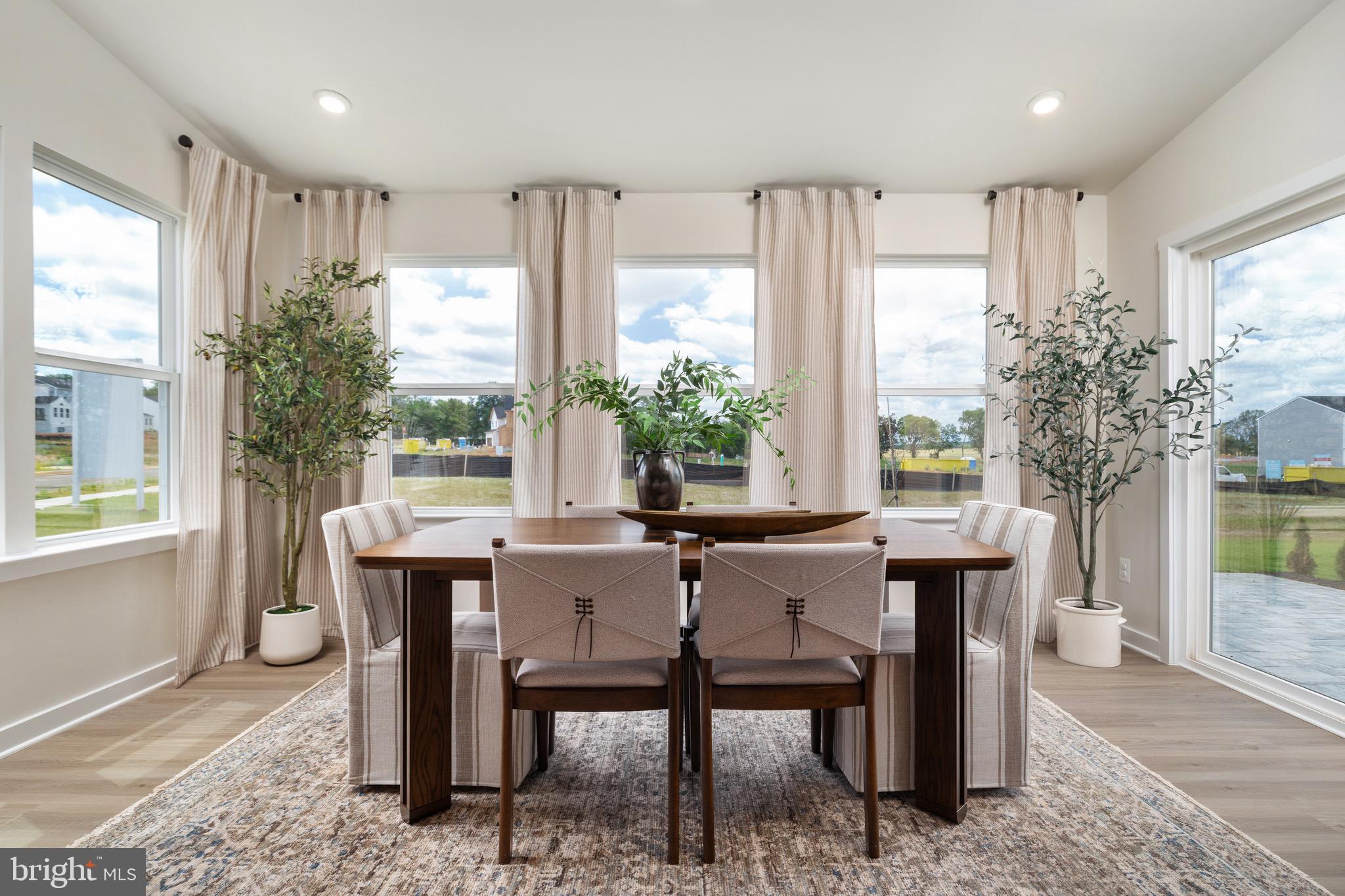 HUNTWELL WEST - Residential