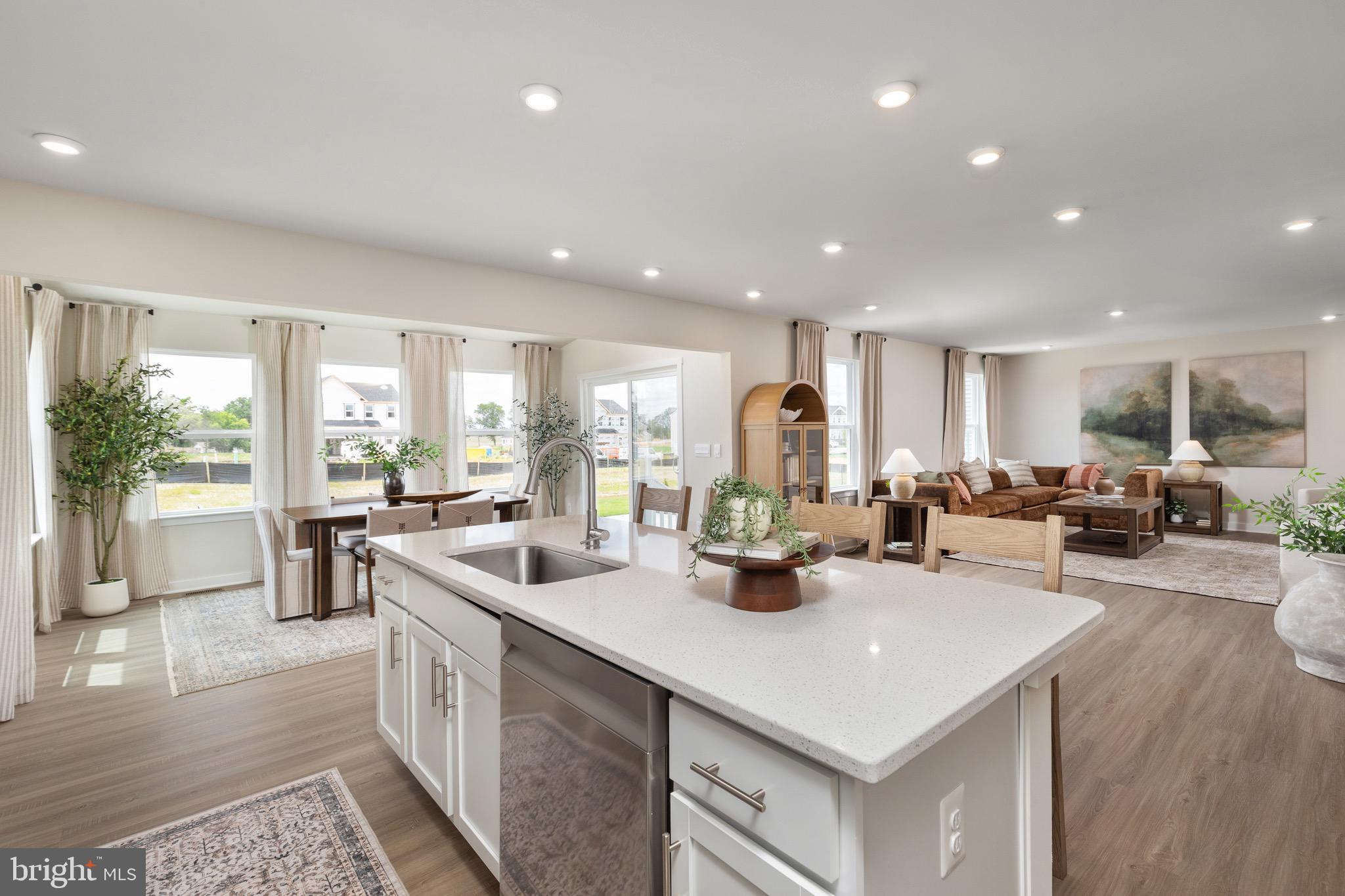 HUNTWELL WEST - Residential