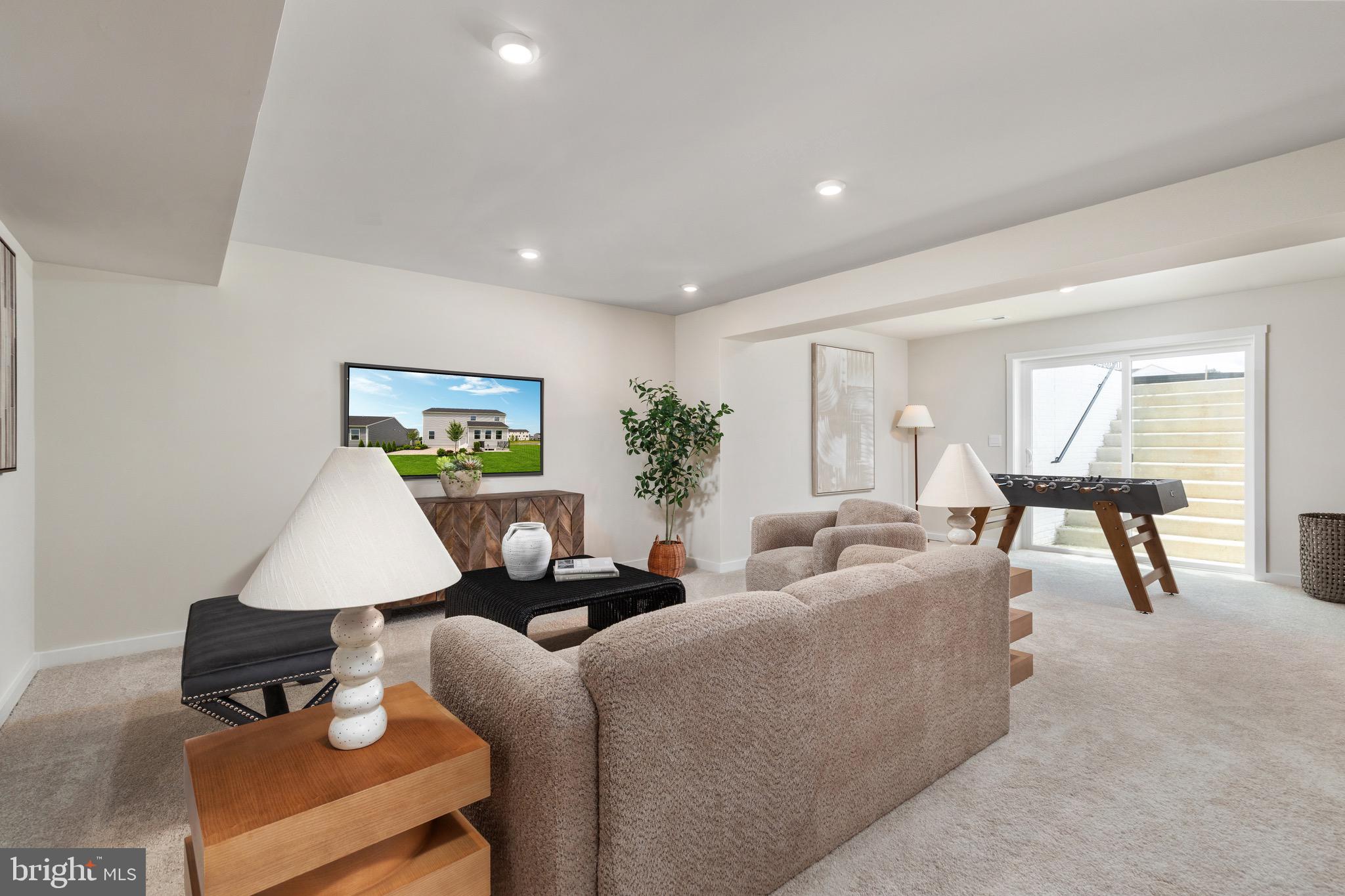 HUNTWELL WEST - Residential