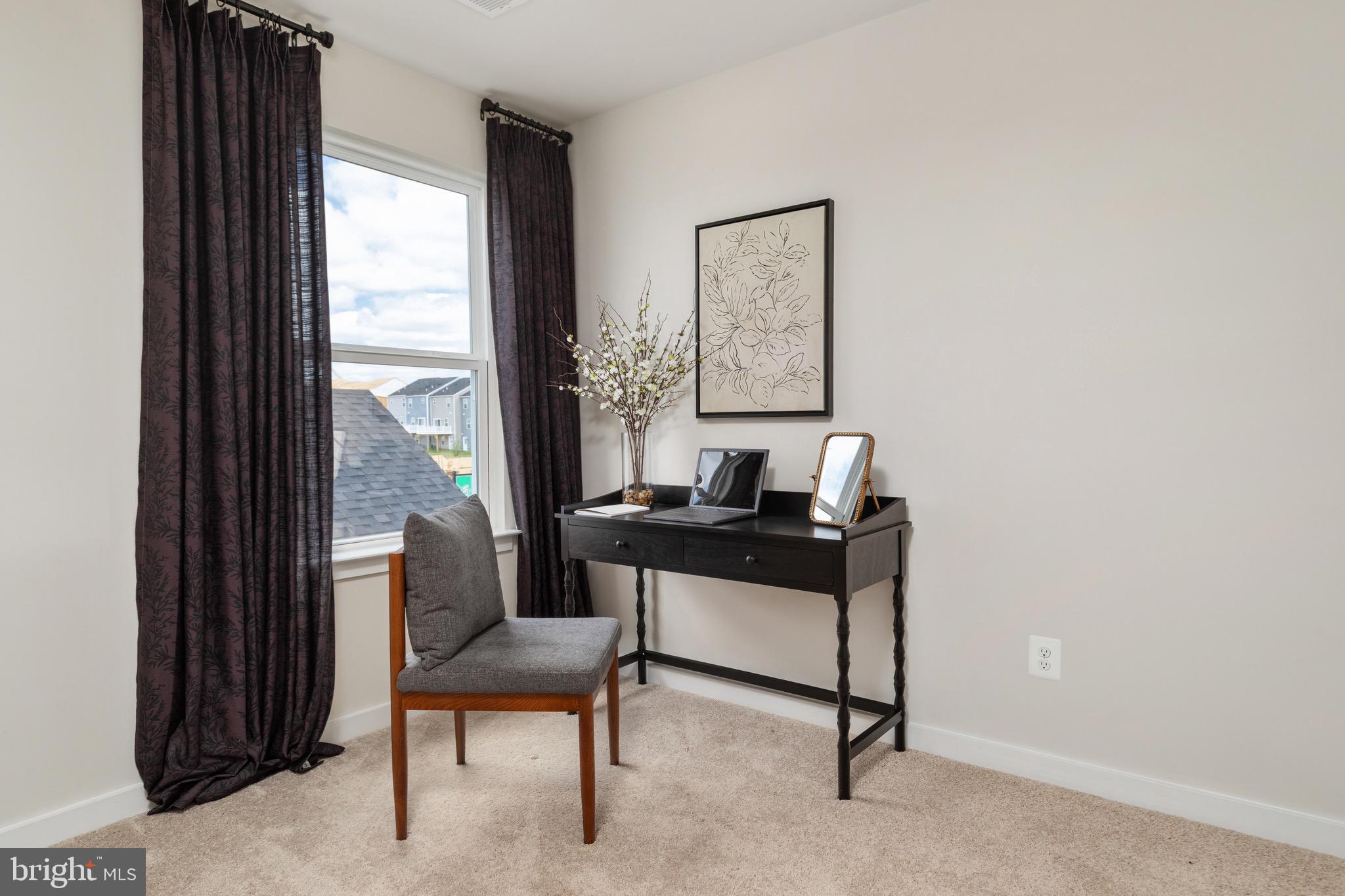 HUNTWELL WEST - Residential
