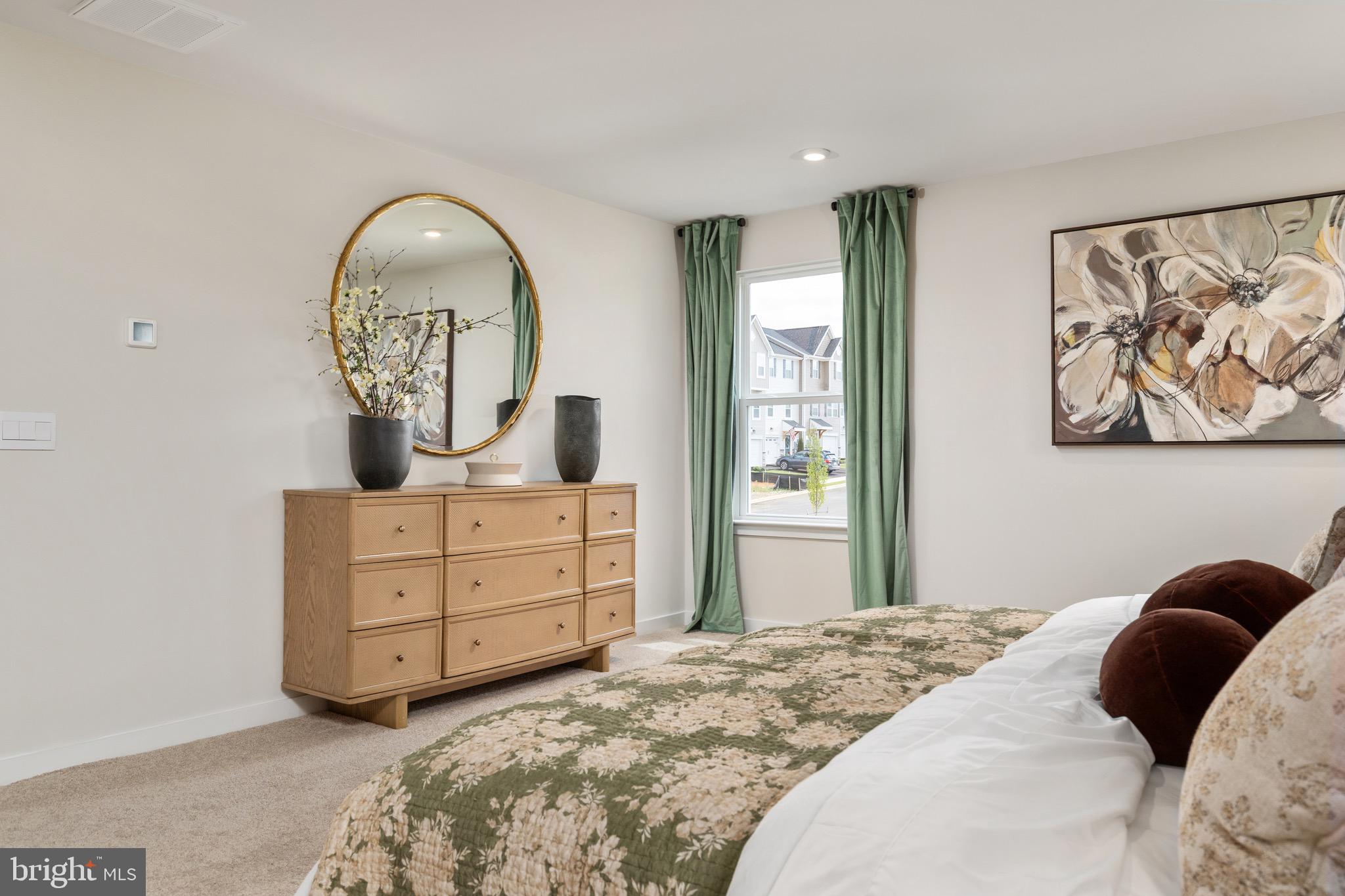 HUNTWELL WEST - Residential