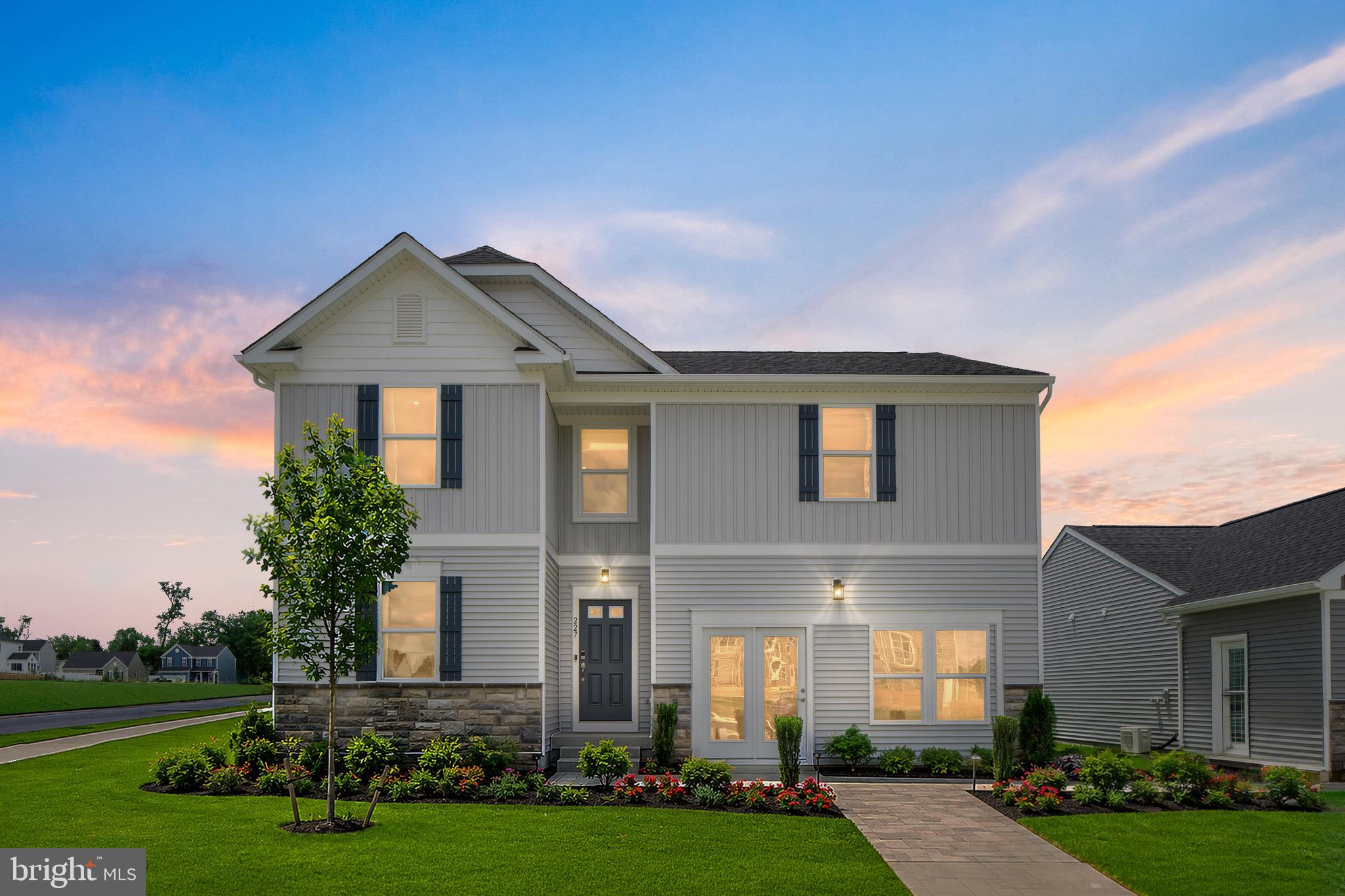 HUNTWELL WEST - Residential