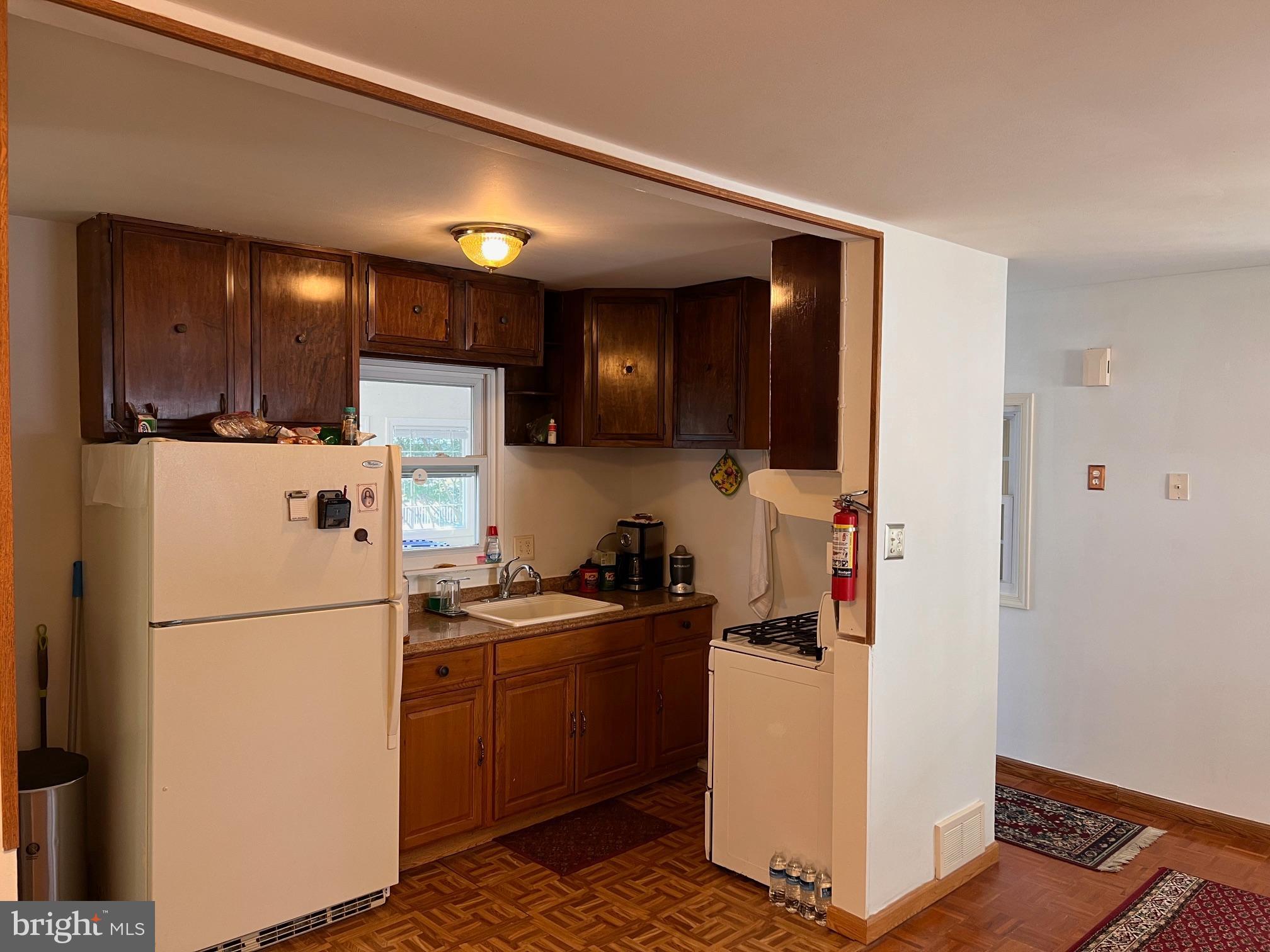 CONNECTICUT AVENUE ESTATES - Residential