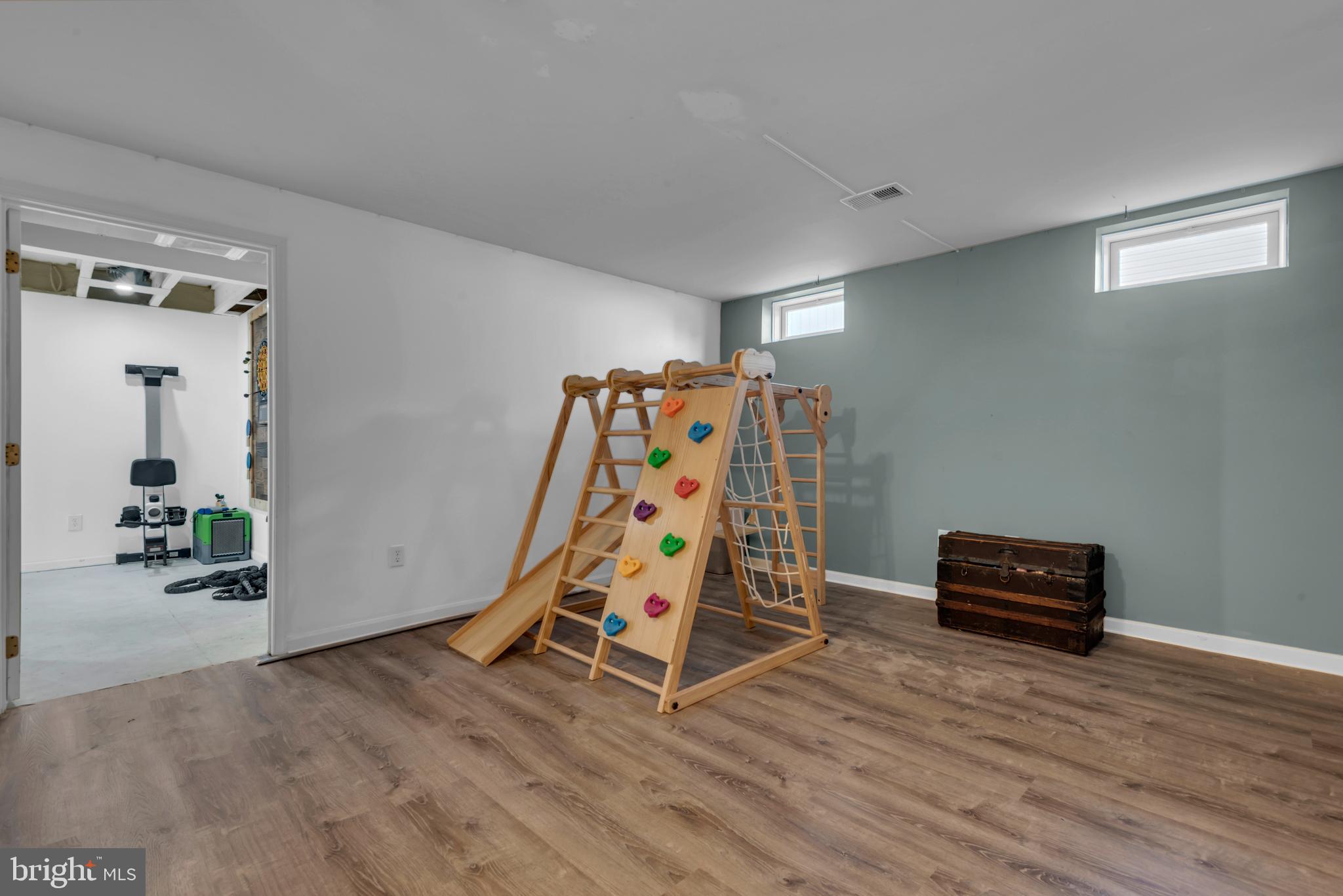 NORTH BROOK - Residential