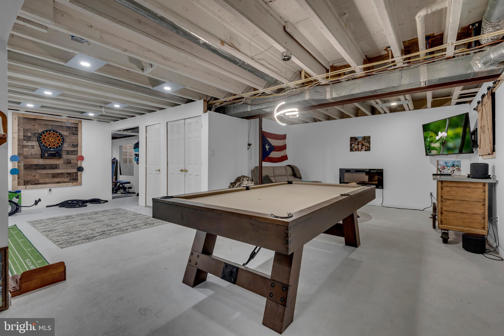 NORTH BROOK - Residential