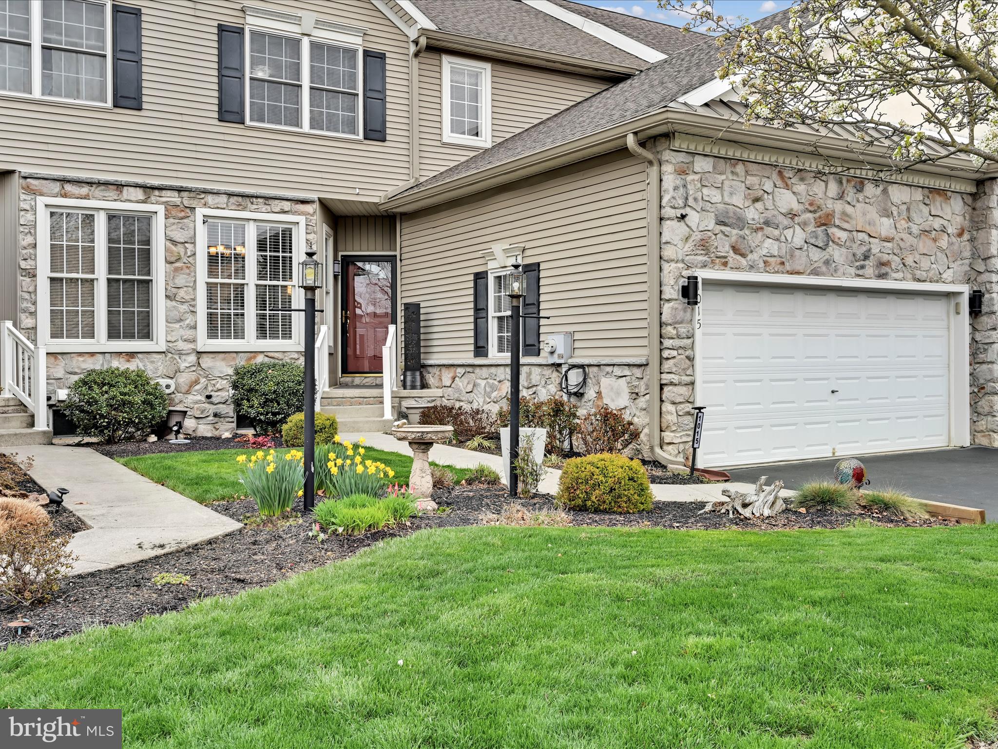 MEADOW CREEK ESTATES - Residential