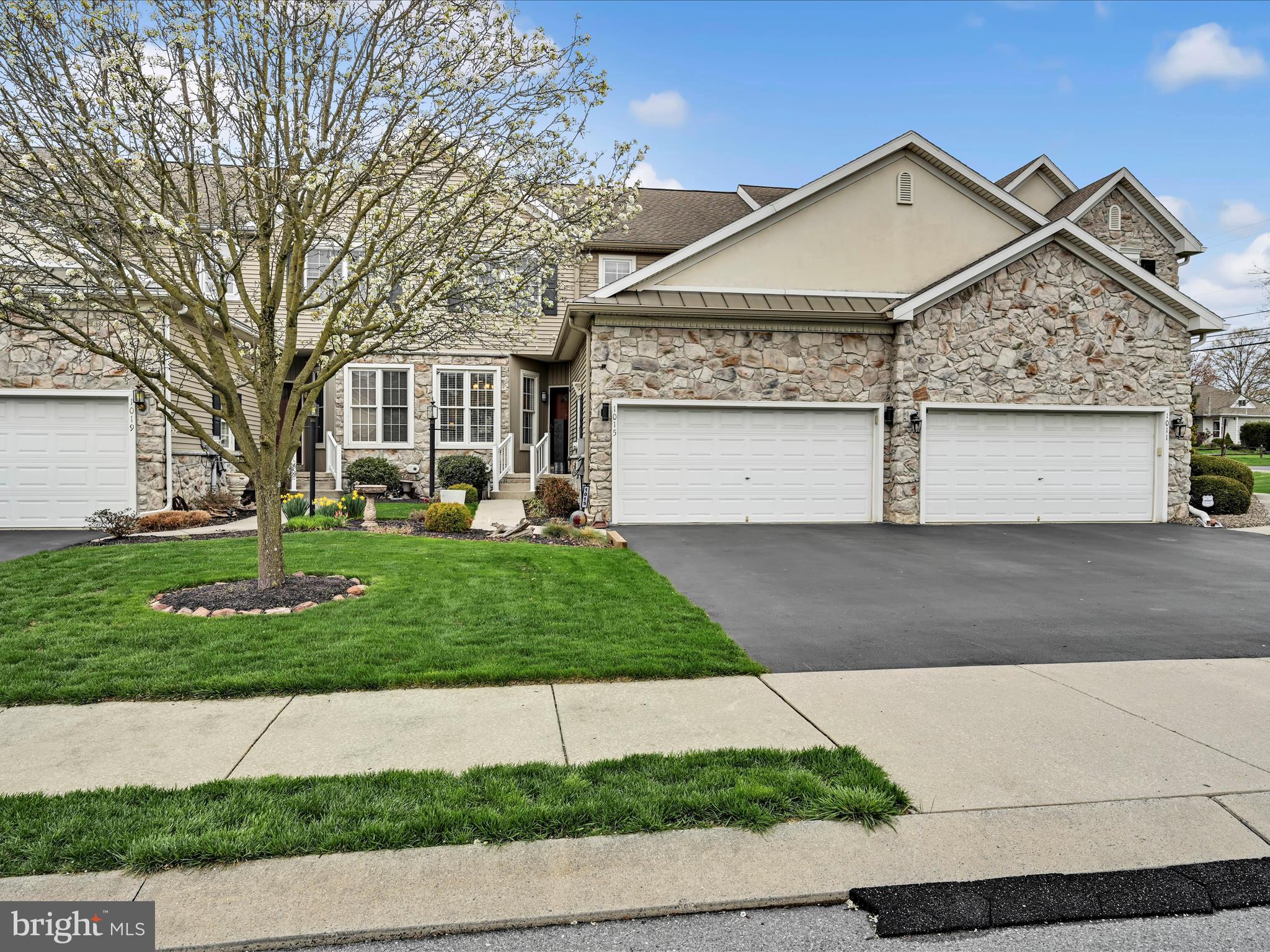 MEADOW CREEK ESTATES - Residential