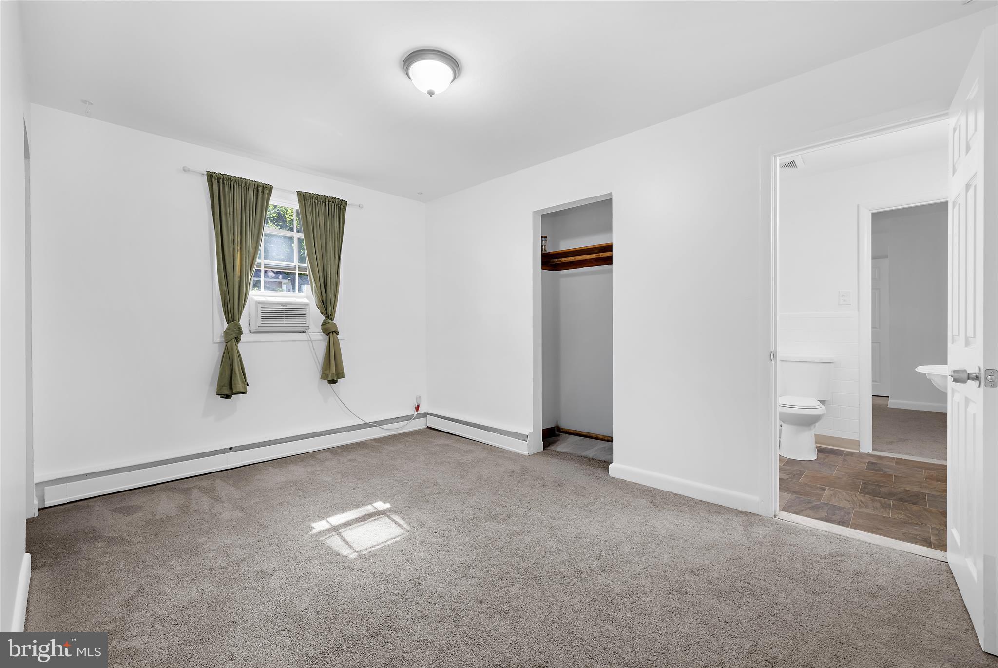 ROLAND TERRACE - Residential
