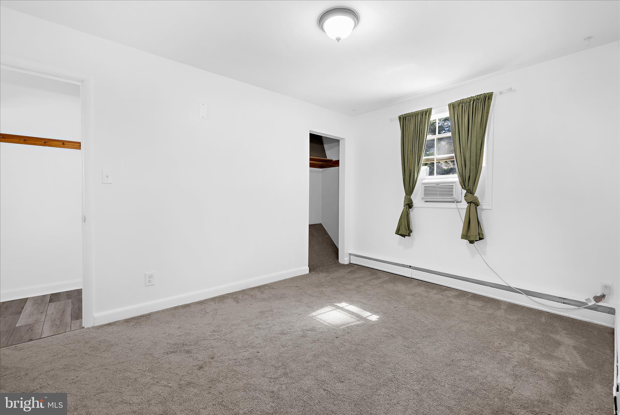 ROLAND TERRACE - Residential