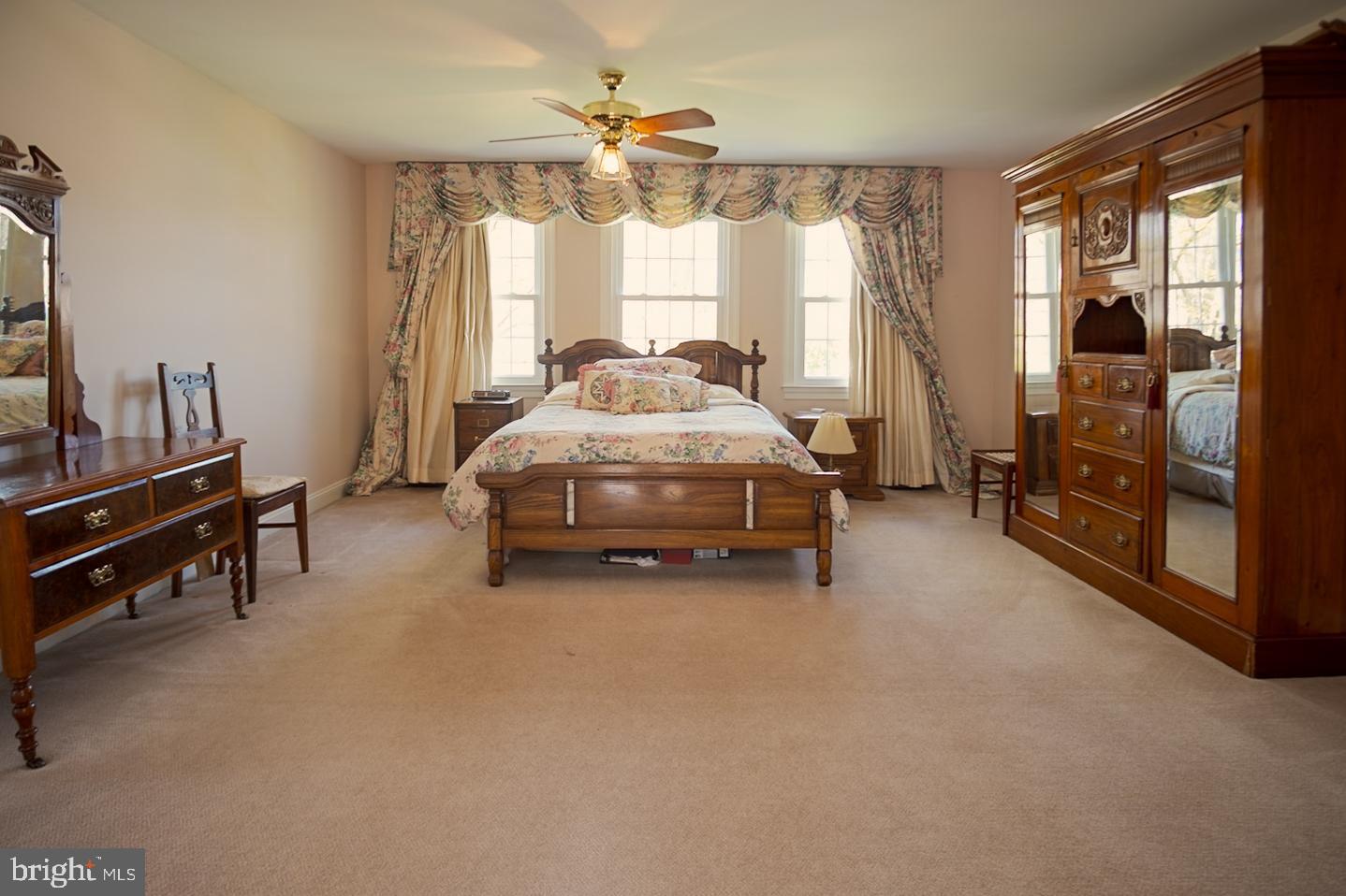 BROOKFIELD - Residential