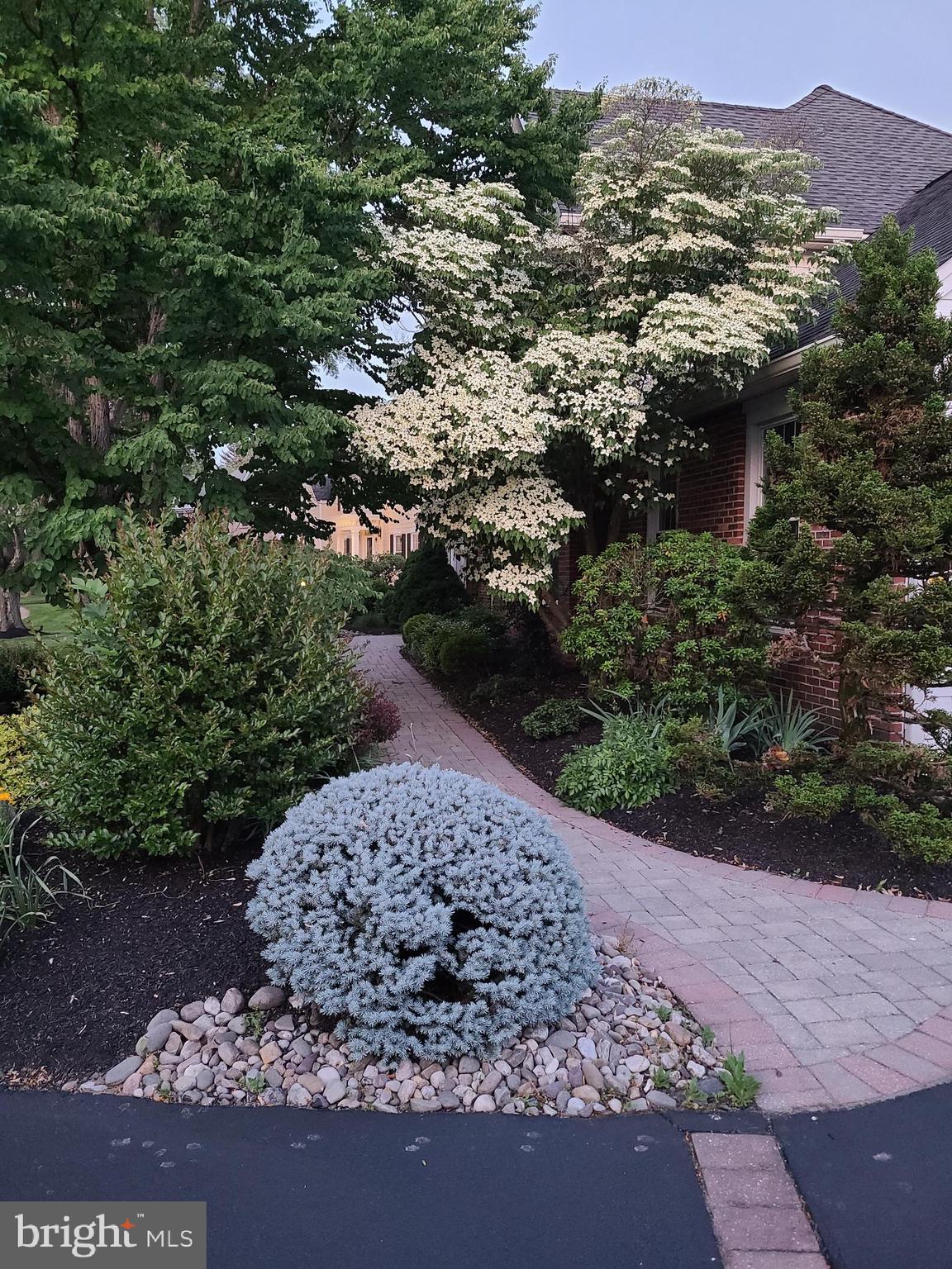 BROOKFIELD - Residential