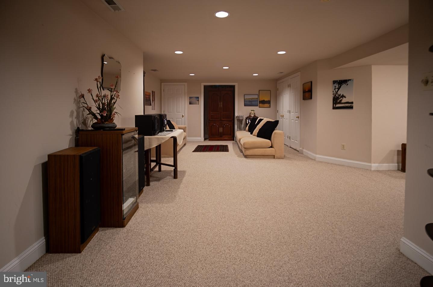 BROOKFIELD - Residential