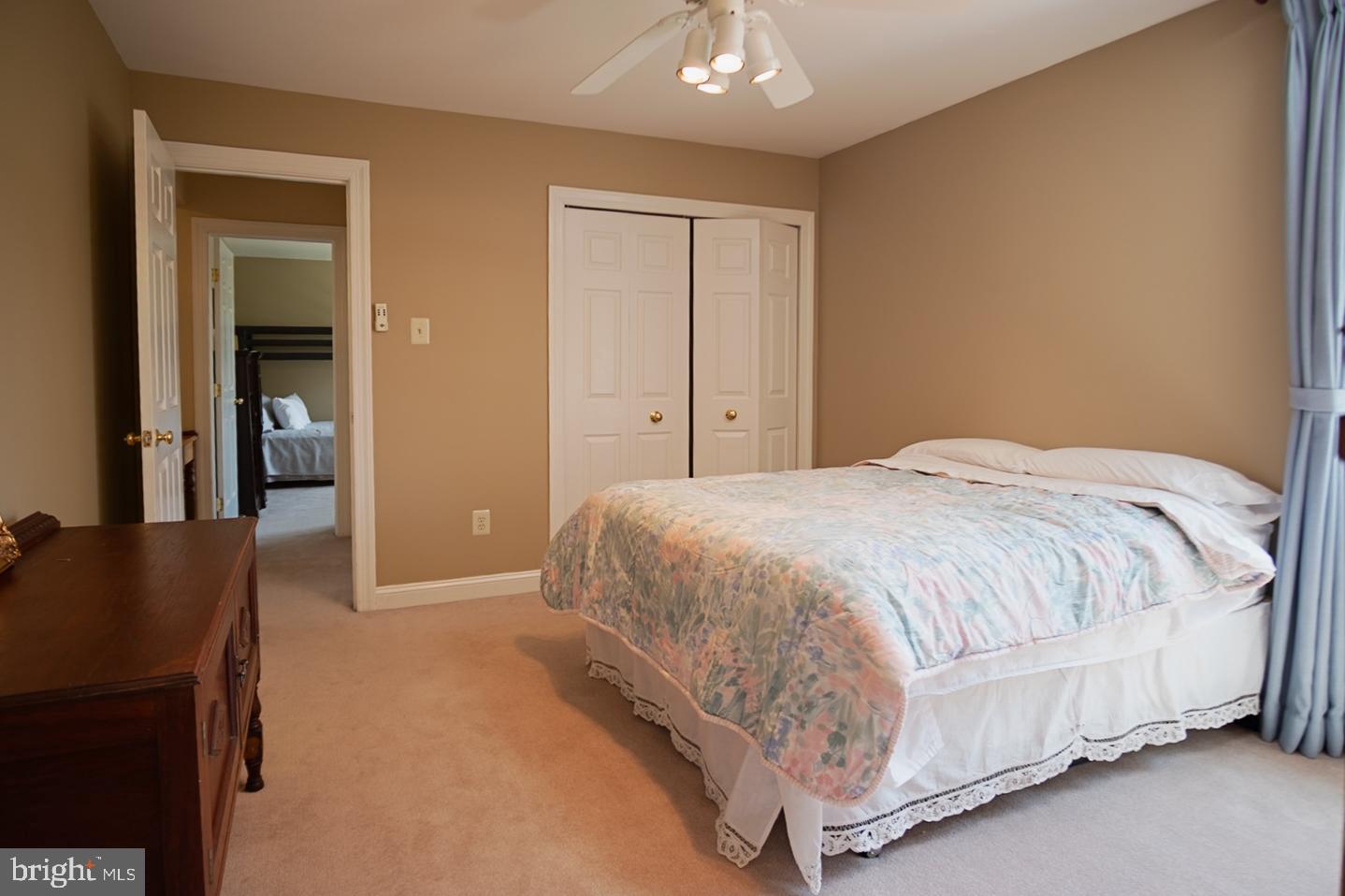 BROOKFIELD - Residential