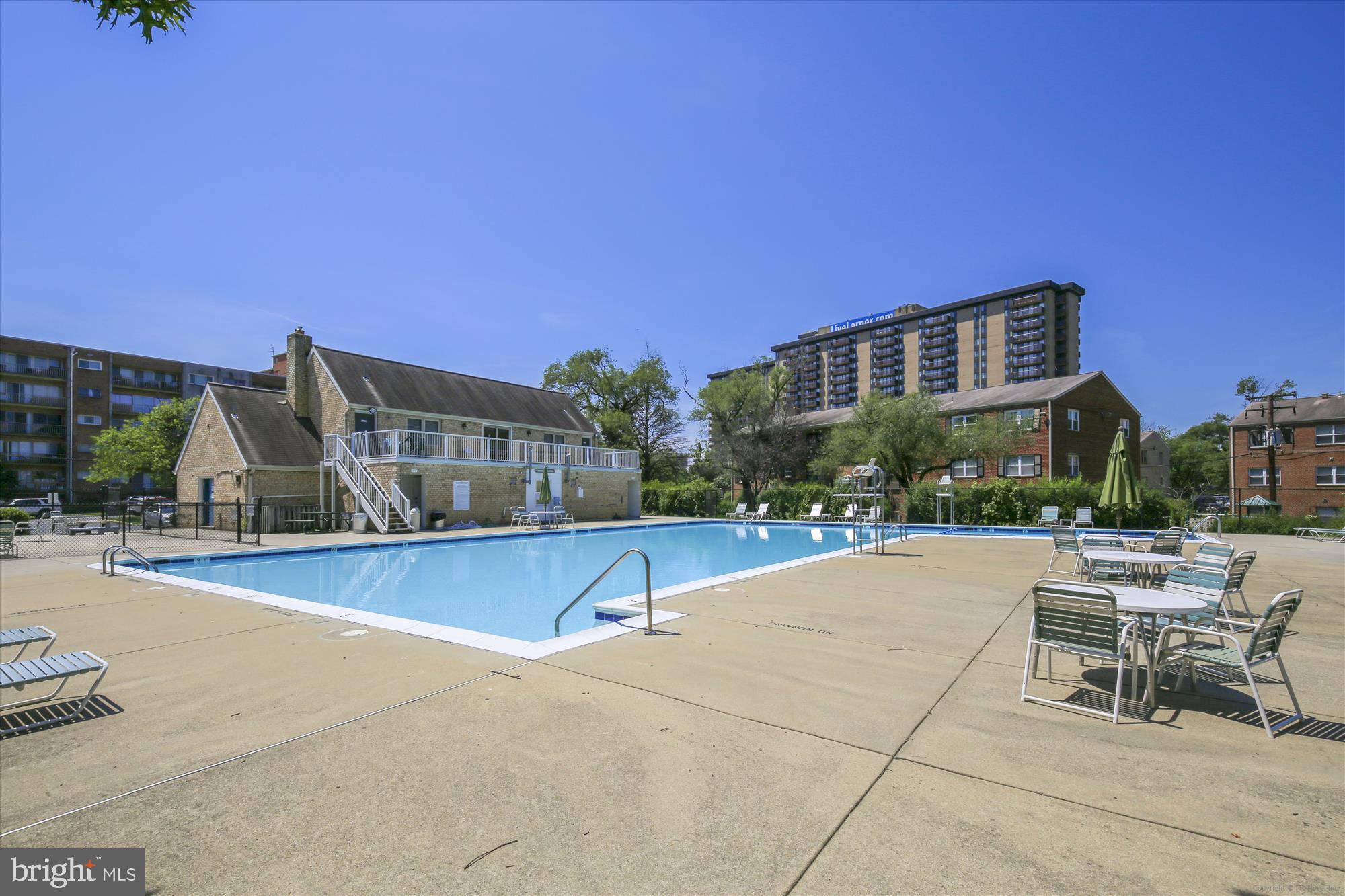 MAYFLOWER SQUARE - Residential