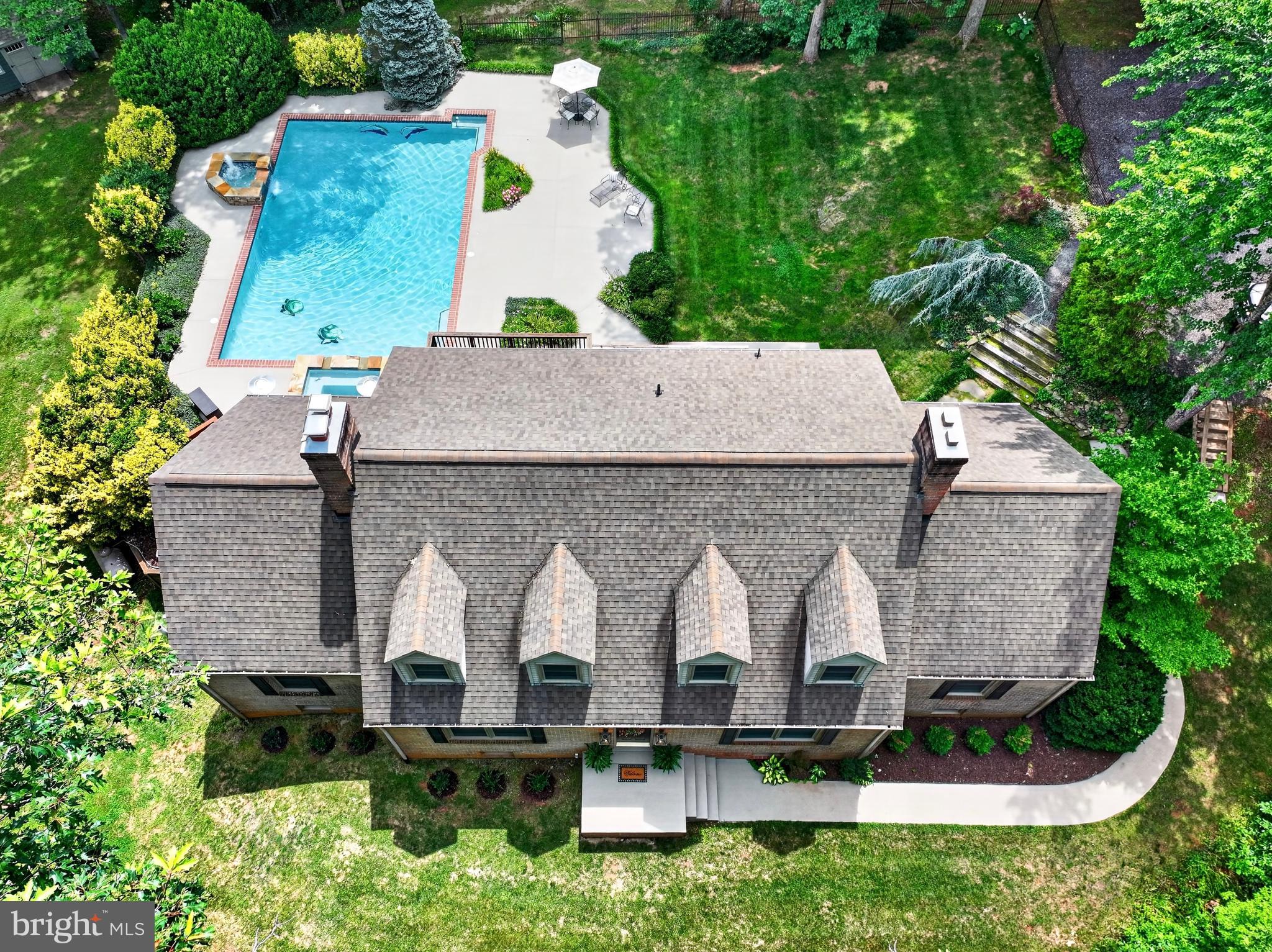 Private oasis - serene - peaceful - not a soul in sight - take in the wildlife, dark skies, and stars - 10 minutes to town - 20 mins to Sperryville - 30 mins to Shenandoah National Park - 45 mins to Charlottesville - custom build - 5000+ sq/ft of living space - 5 bedrooms (possible 6th if needed) - 4 bathrooms - 1 half bath - all brick - offers multi-generational living - if you can imagine it, this property can deliver - main level bedroom with en-suite bathroom - heated 25x40ft pool with attached spa and fountain - imported mosaic tile turtles and dolphins - coral reef tile - tile crab in spa is named Felix - tri-color pool plaster - Anderson sliding doors - Anderson fibrex windows - upper level deck off master suite - bonus room off master suite for nursery/office/workout room - custom designed kitchen - spacious secondary bedrooms with another upper level loft/living room/school room - spacious main level living room with fireplace - finished basement with kitchenette, spa-like bathroom, and bedroom (ntc) with its own private living room/flex space - ample storage area - Amish built shed - steel fence - mature landscaping - ample parking for pool parties - lovingly maintained - and more...