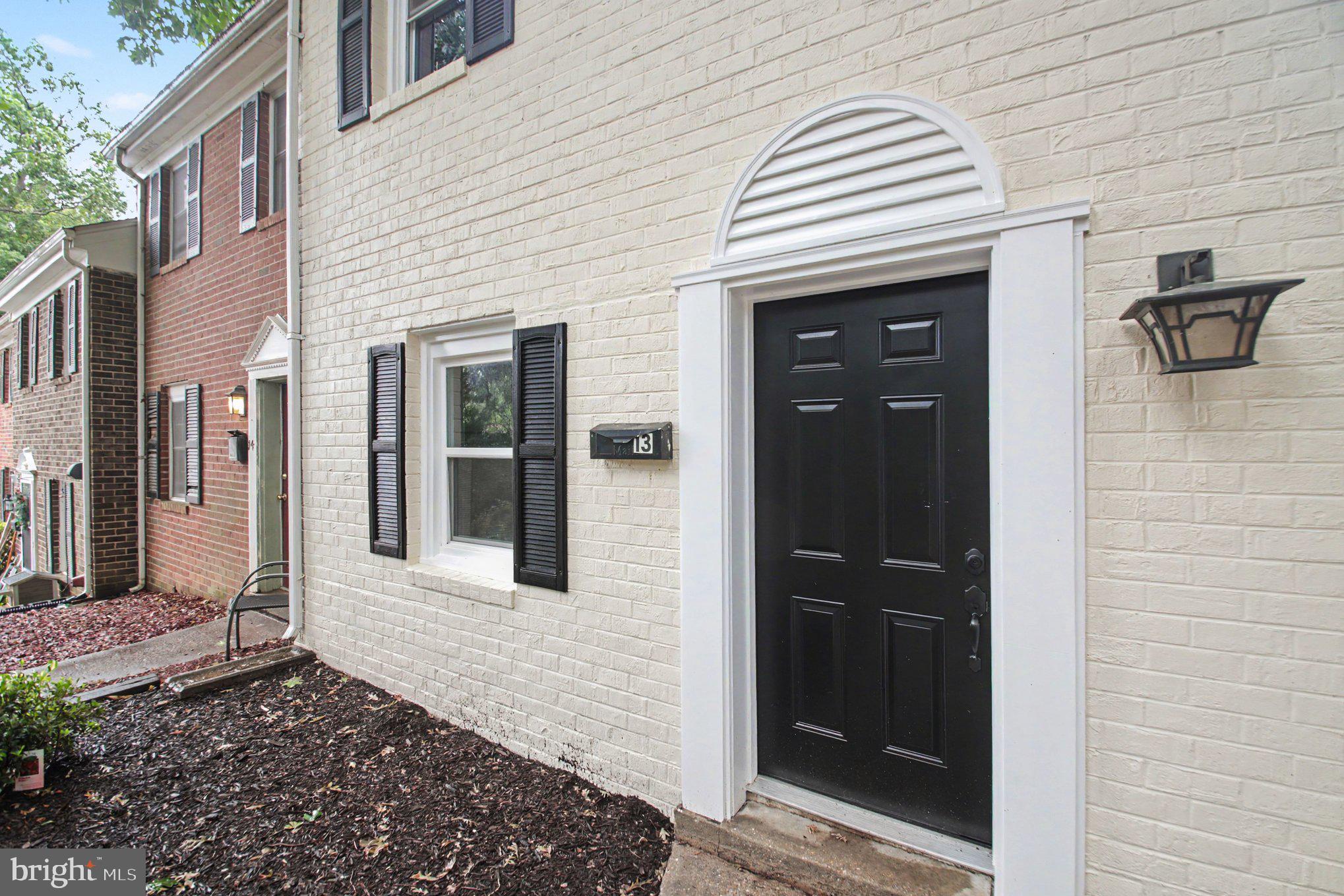 OLDE GREENWICH - Residential