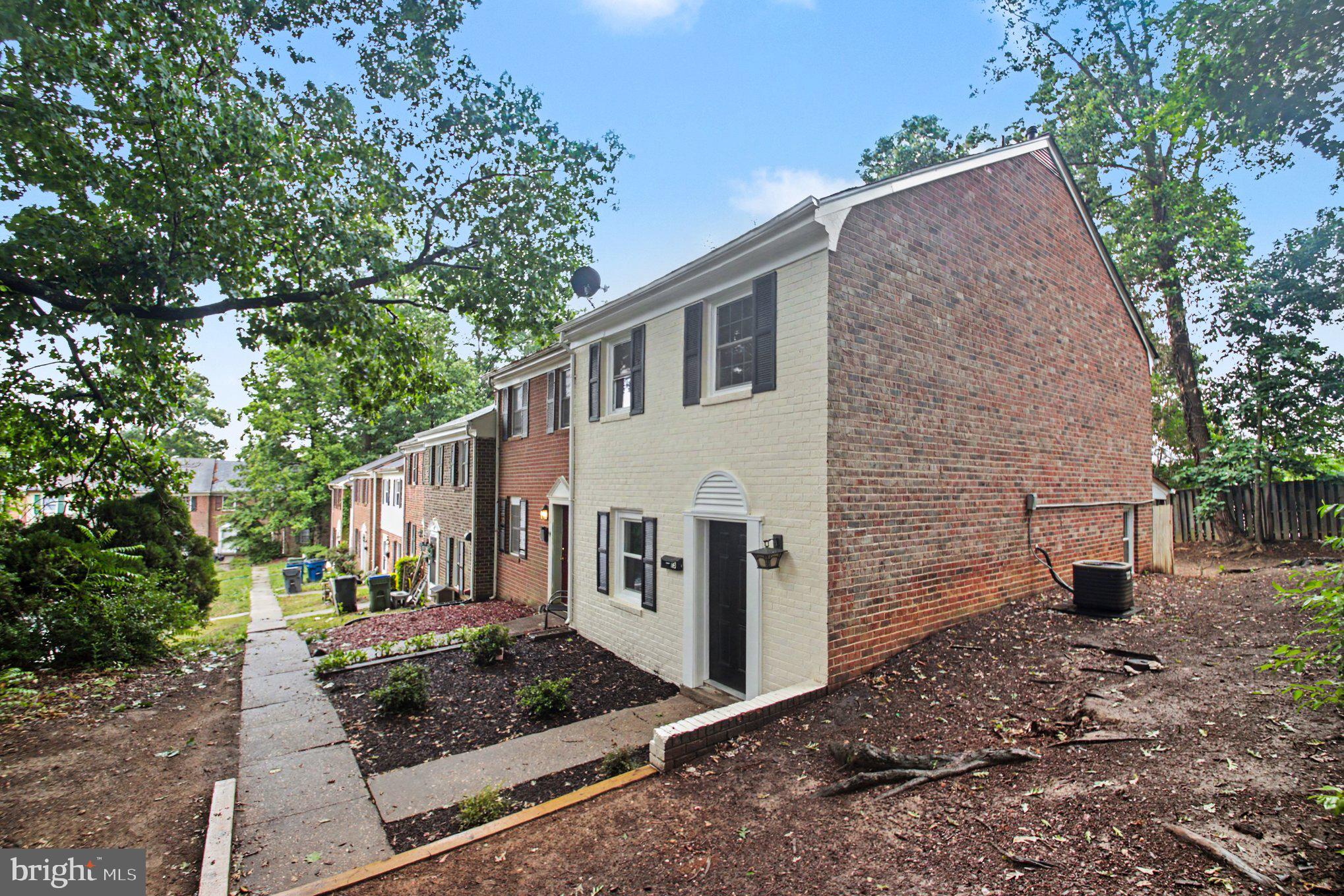 OLDE GREENWICH - Residential