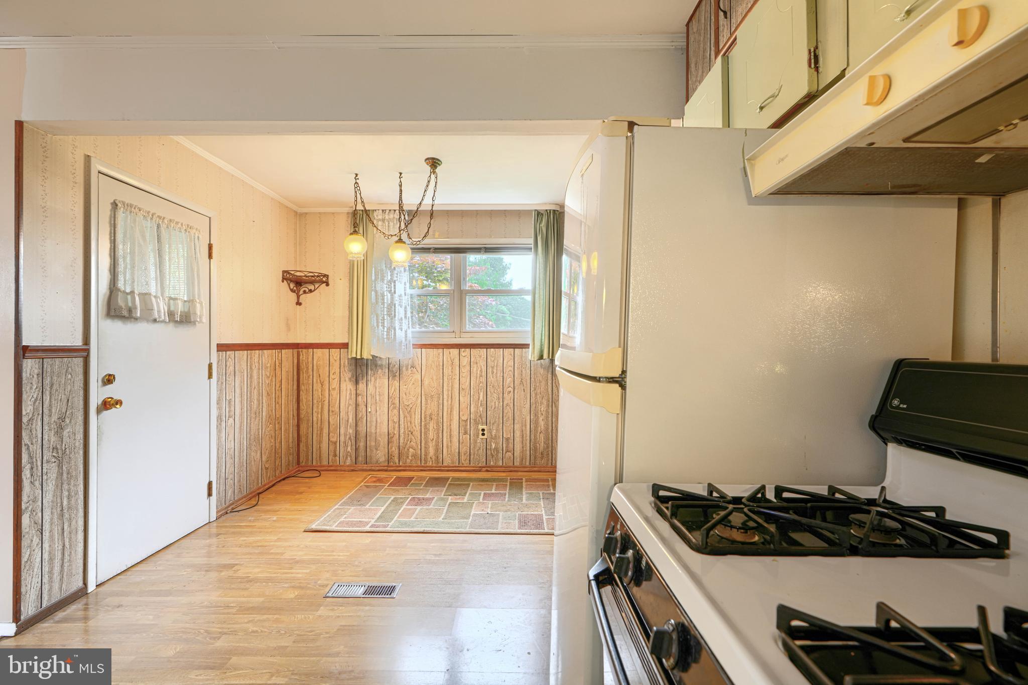 EDGE MEAD - Residential