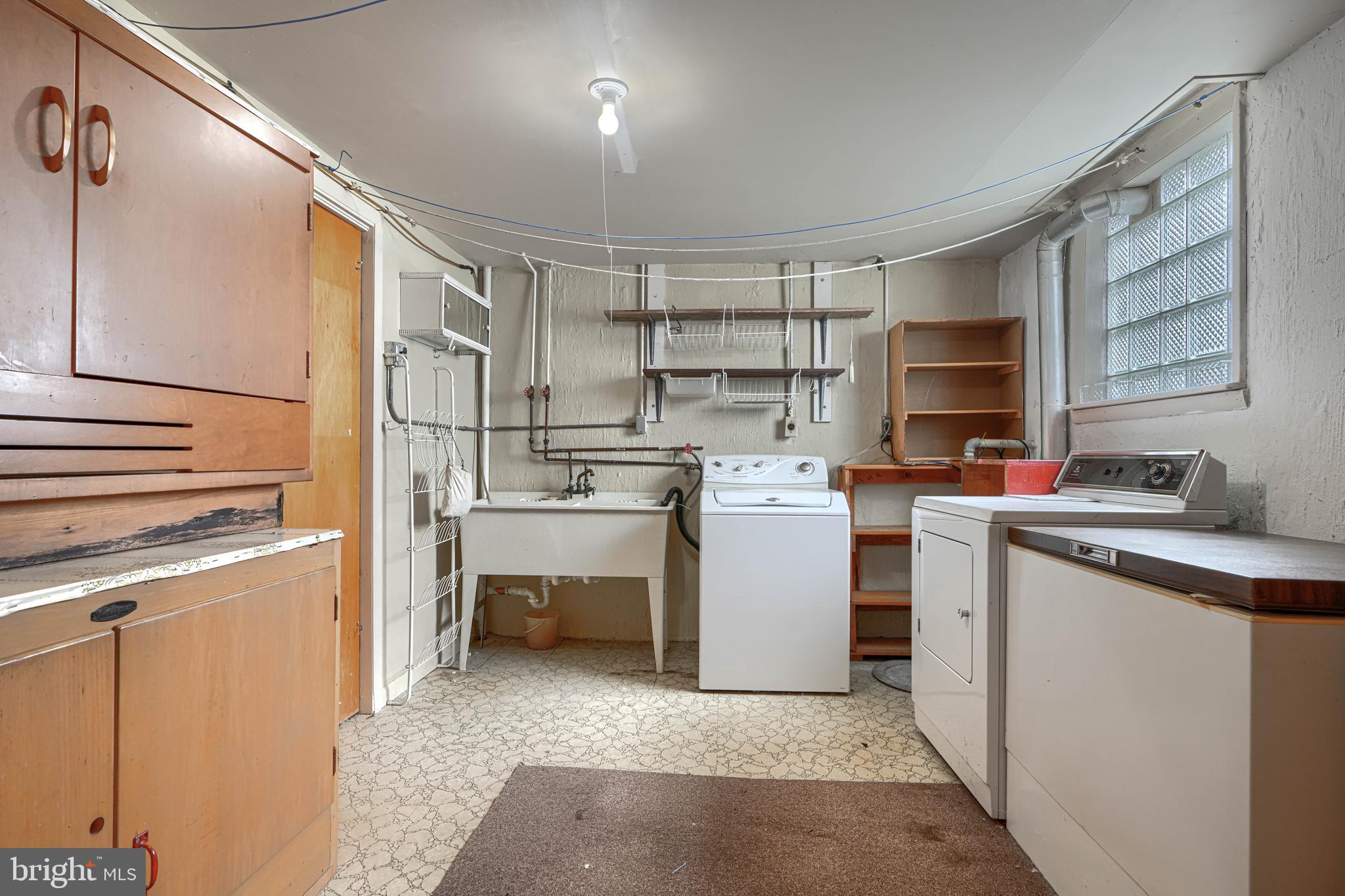 EDGE MEAD - Residential