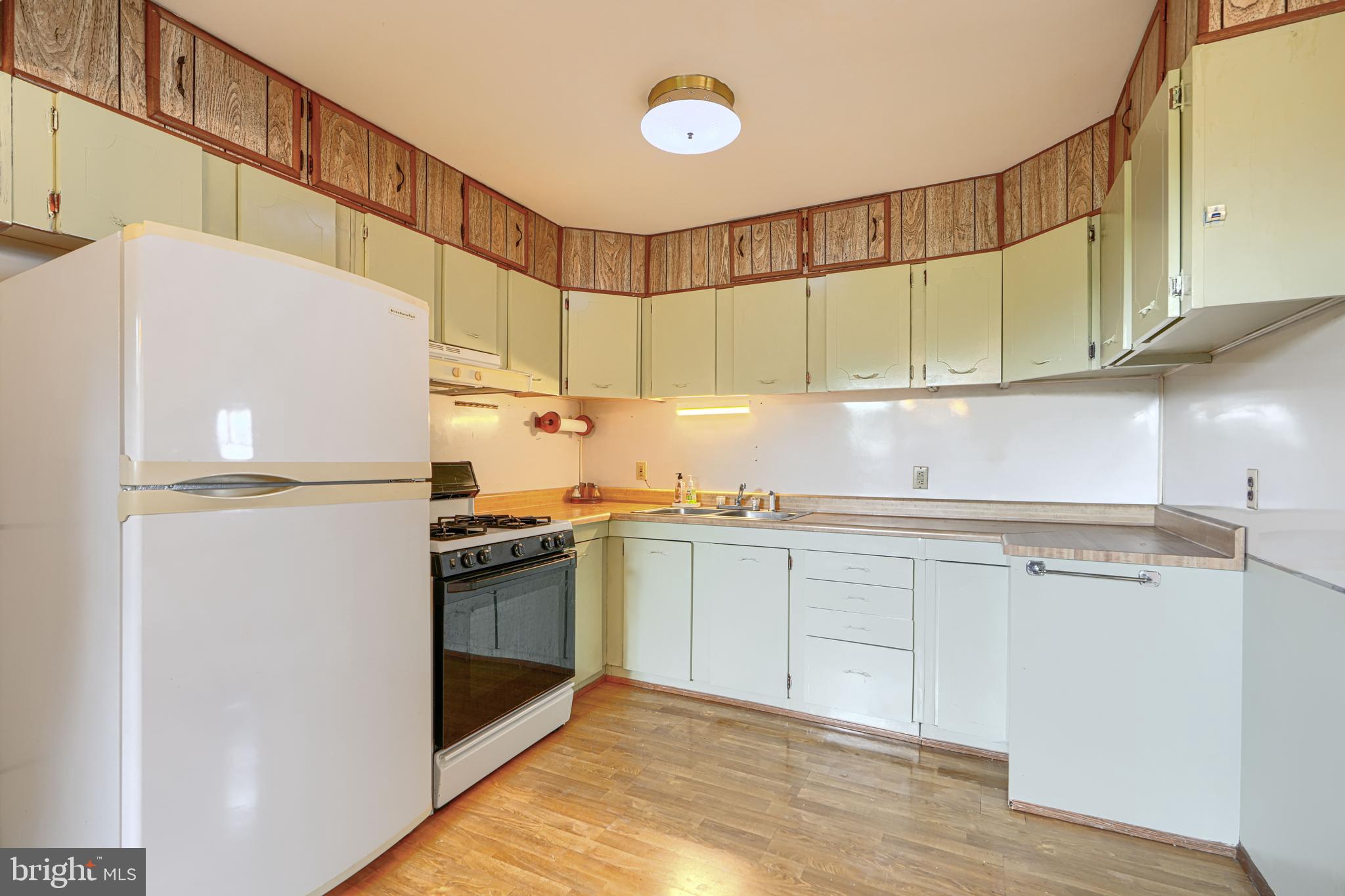 EDGE MEAD - Residential