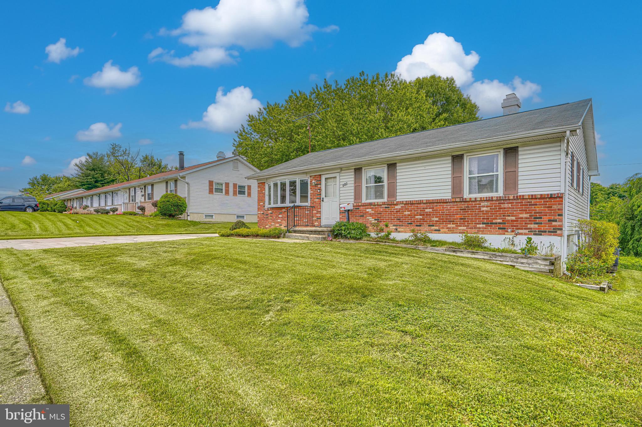 EDGE MEAD - Residential