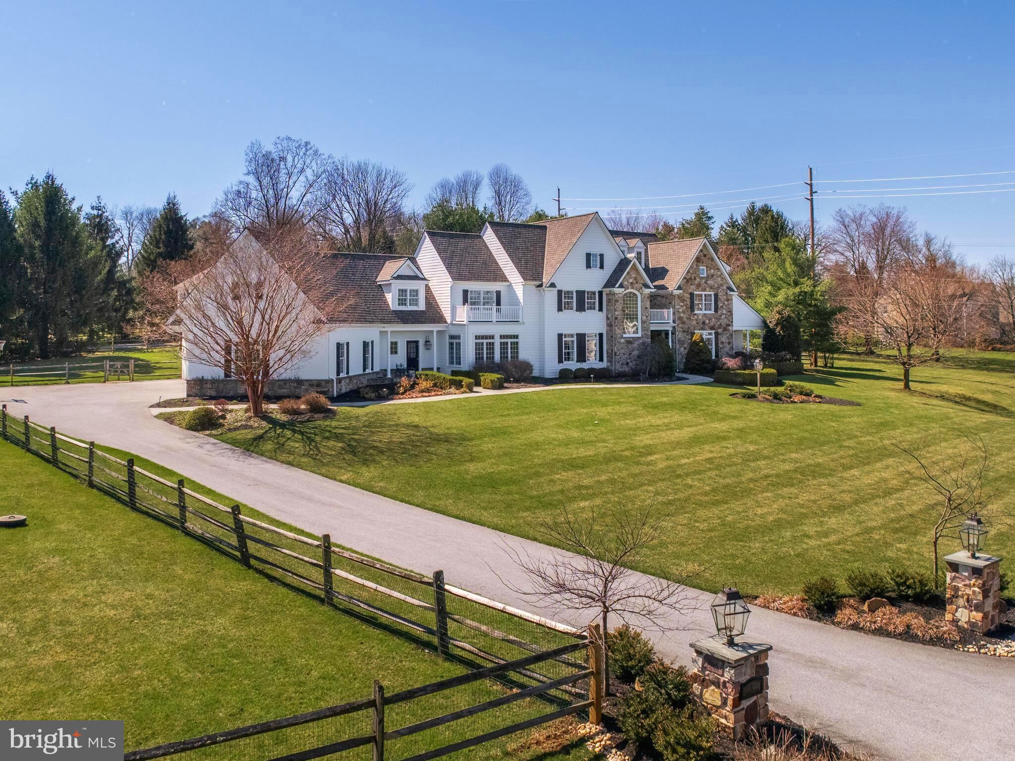 DOUGLASS LANE - Residential