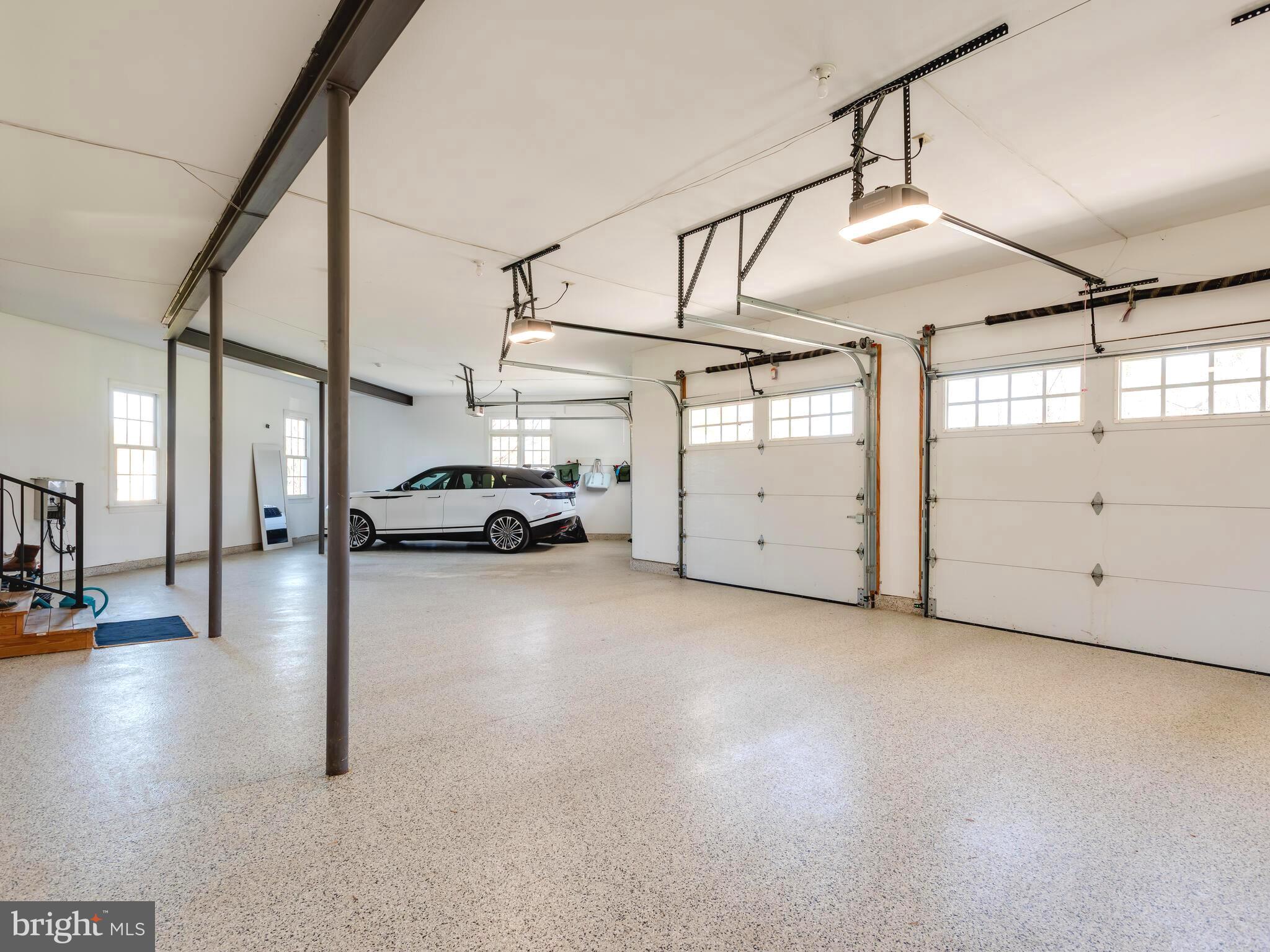 DOUGLASS LANE - Residential
