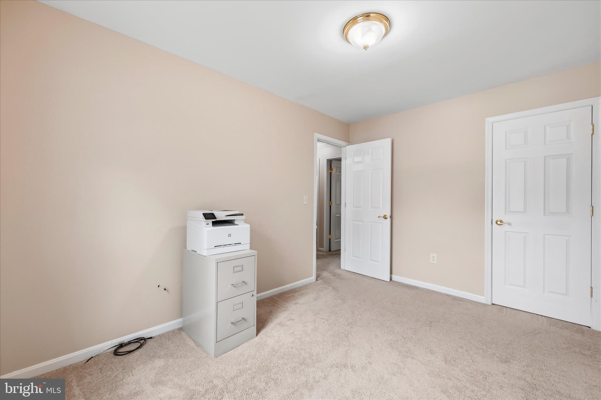 CATONSVILLE MANOR - Residential