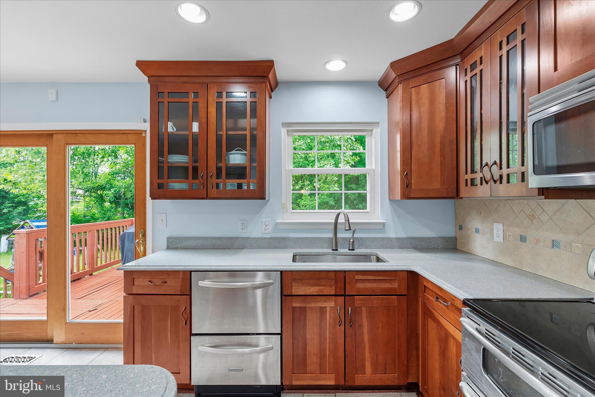 CATONSVILLE MANOR - Residential
