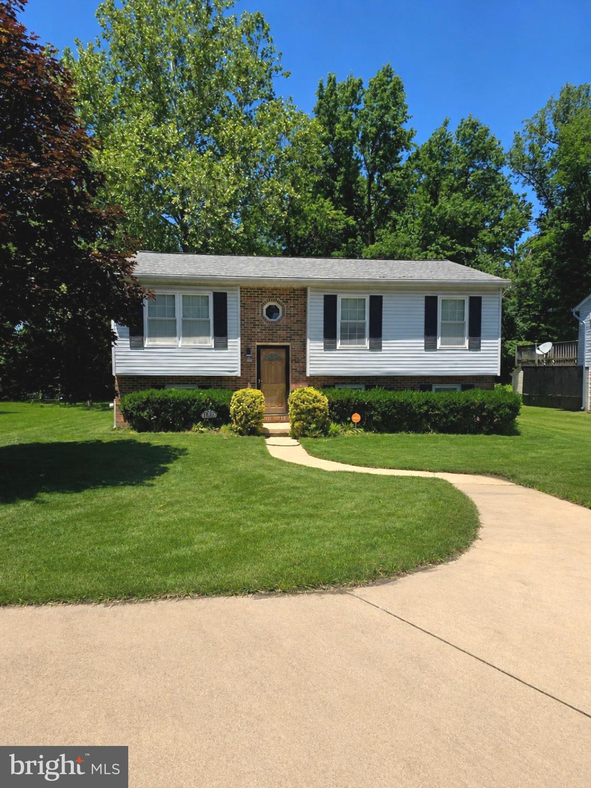 CATONSVILLE MANOR - Residential