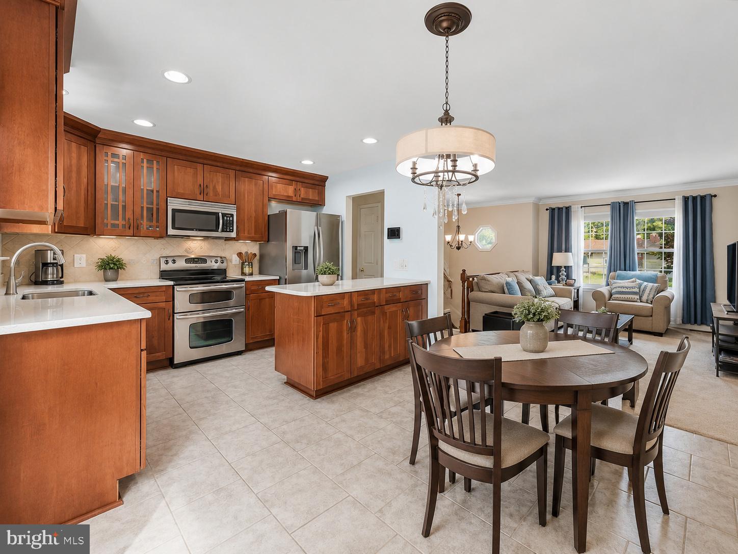 CATONSVILLE MANOR - Residential