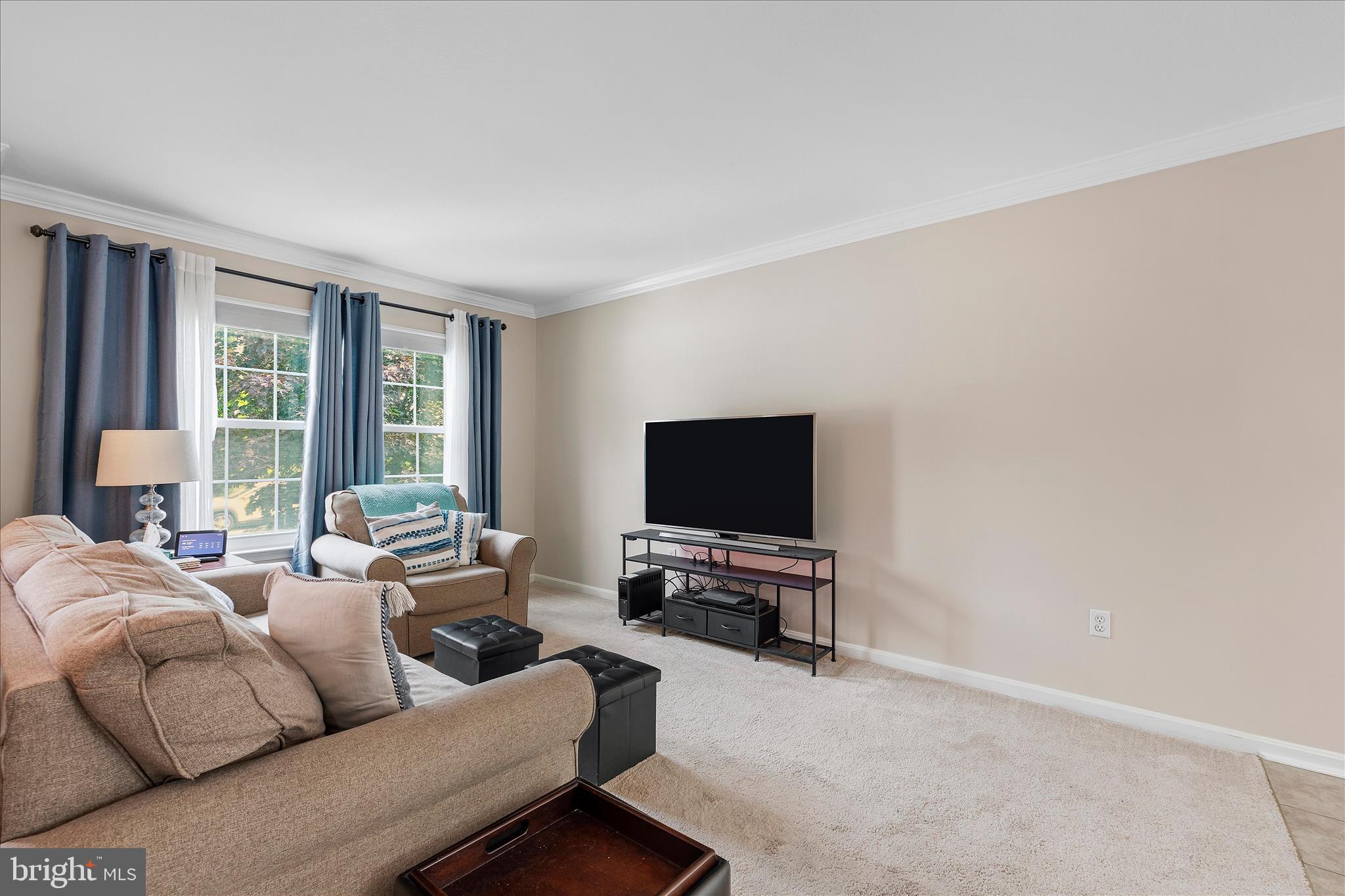 CATONSVILLE MANOR - Residential