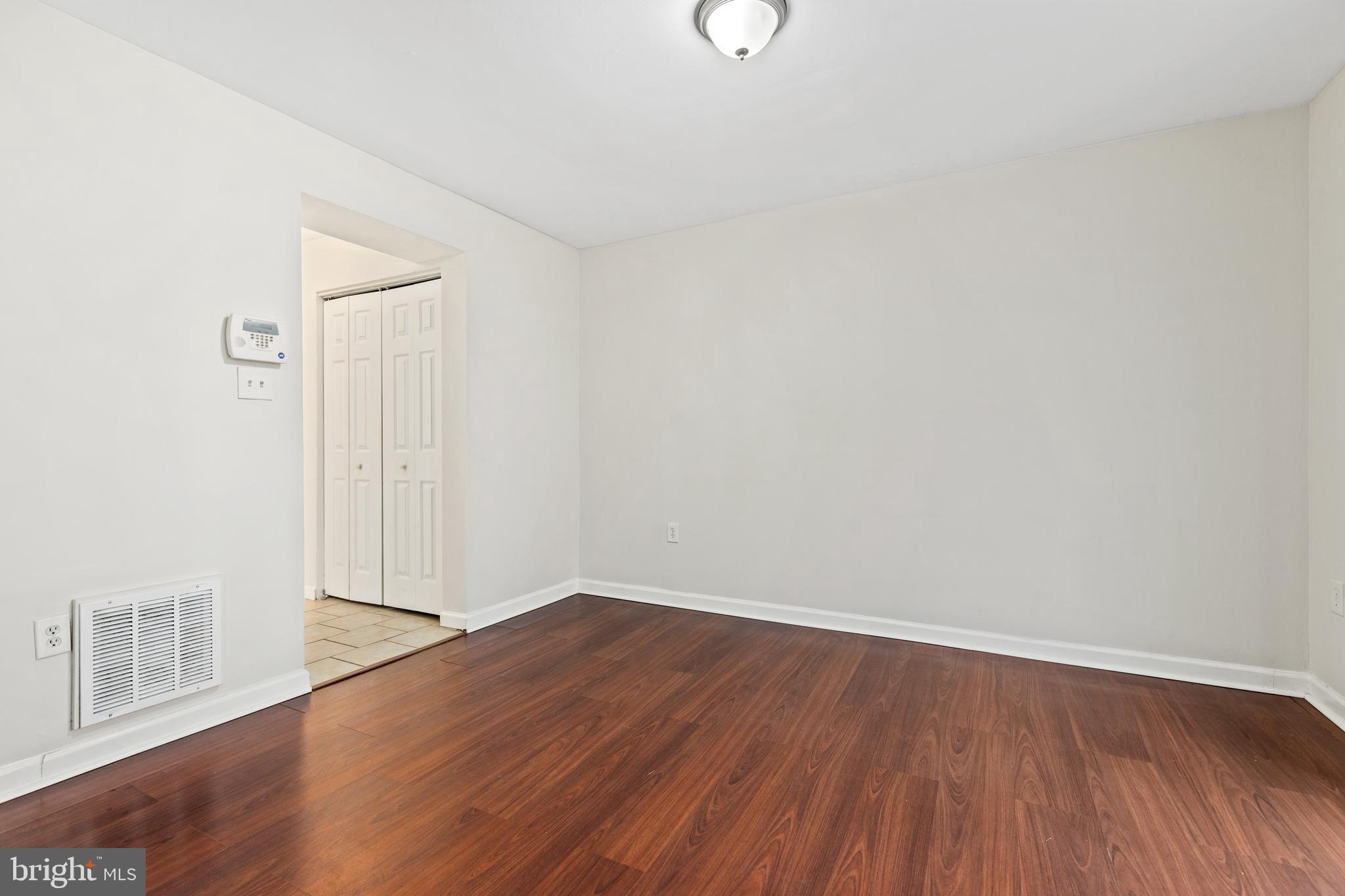 ROLLINSDALE - Residential
