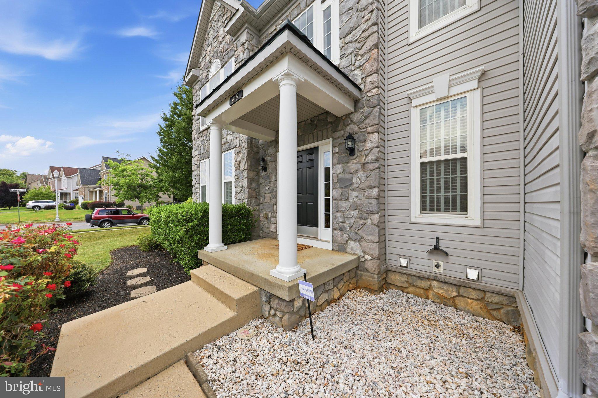 RIVER CREST II - Residential