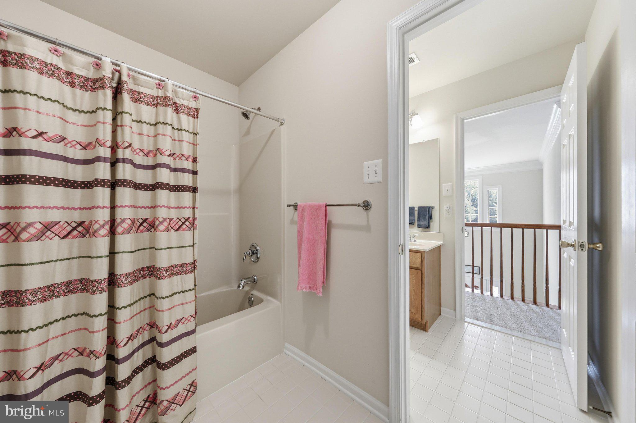RIVER CREST II - Residential